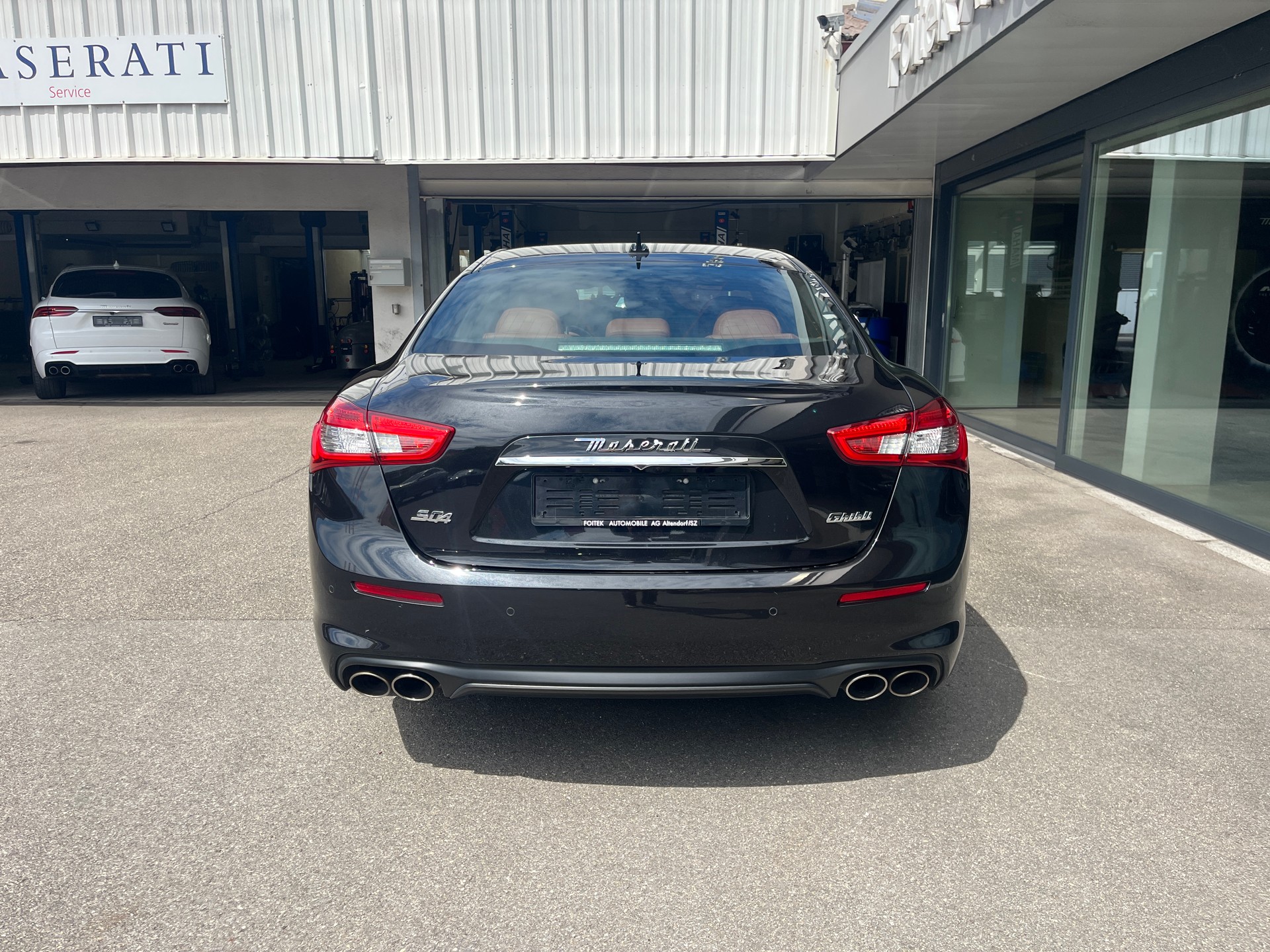 MASERATI Ghibli S Q4 3.0 GranSport-image-11