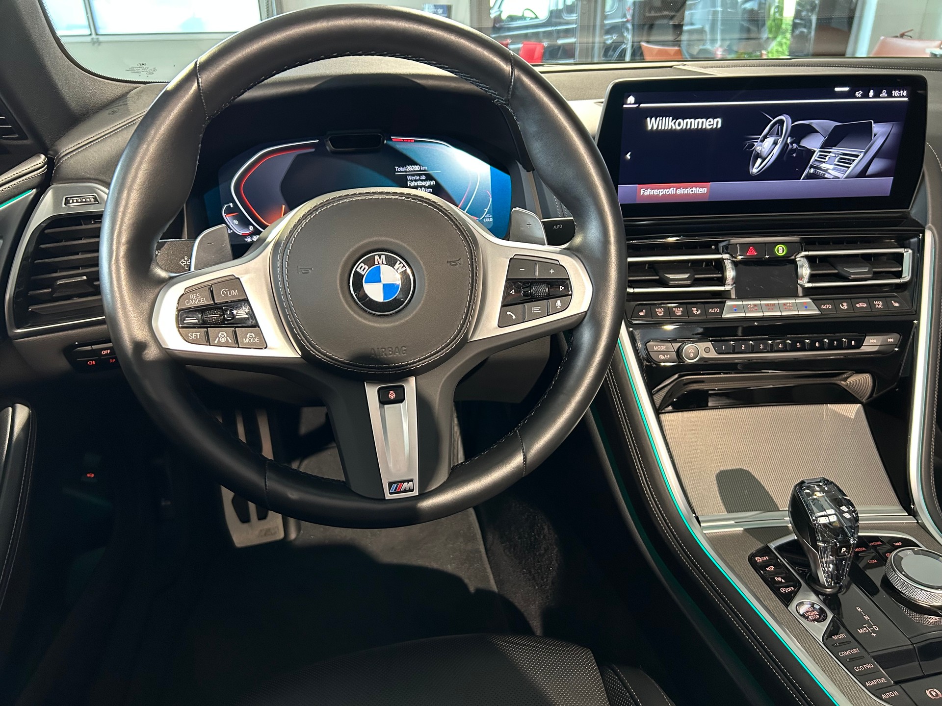 BMW 840i xDrive M Sport Pro Steptronic-image-14
