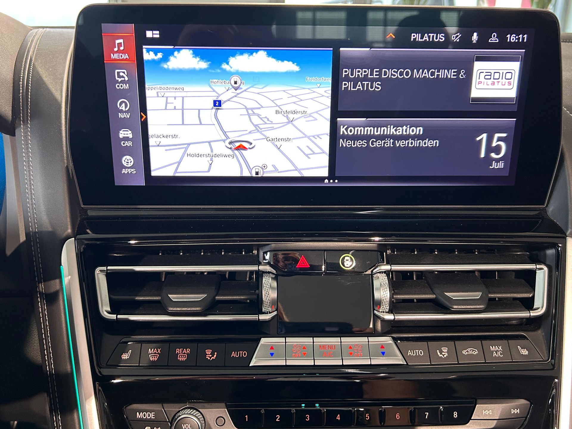 BMW 840i xDrive M Sport Pro Steptronic-image-25