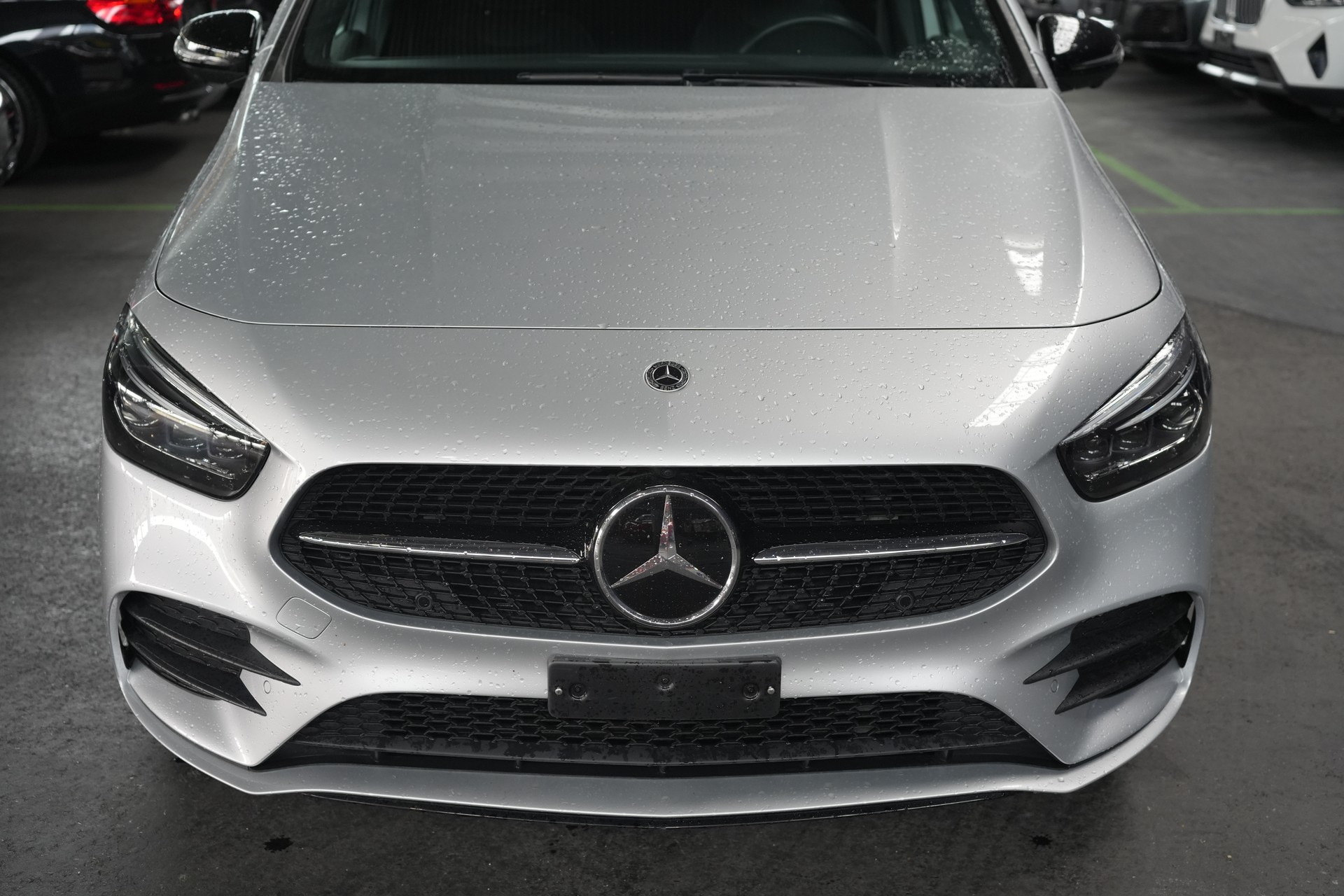 MERCEDES-BENZ B 250 AMG Line-image-5