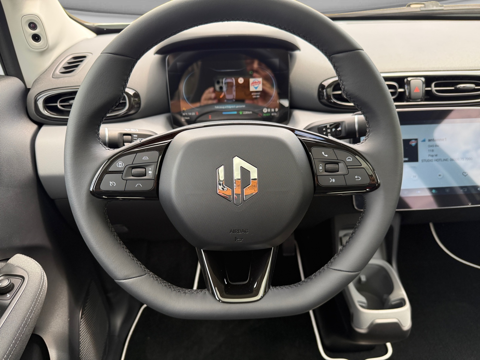 LEAPMOTOR T03 37kWh-image-17
