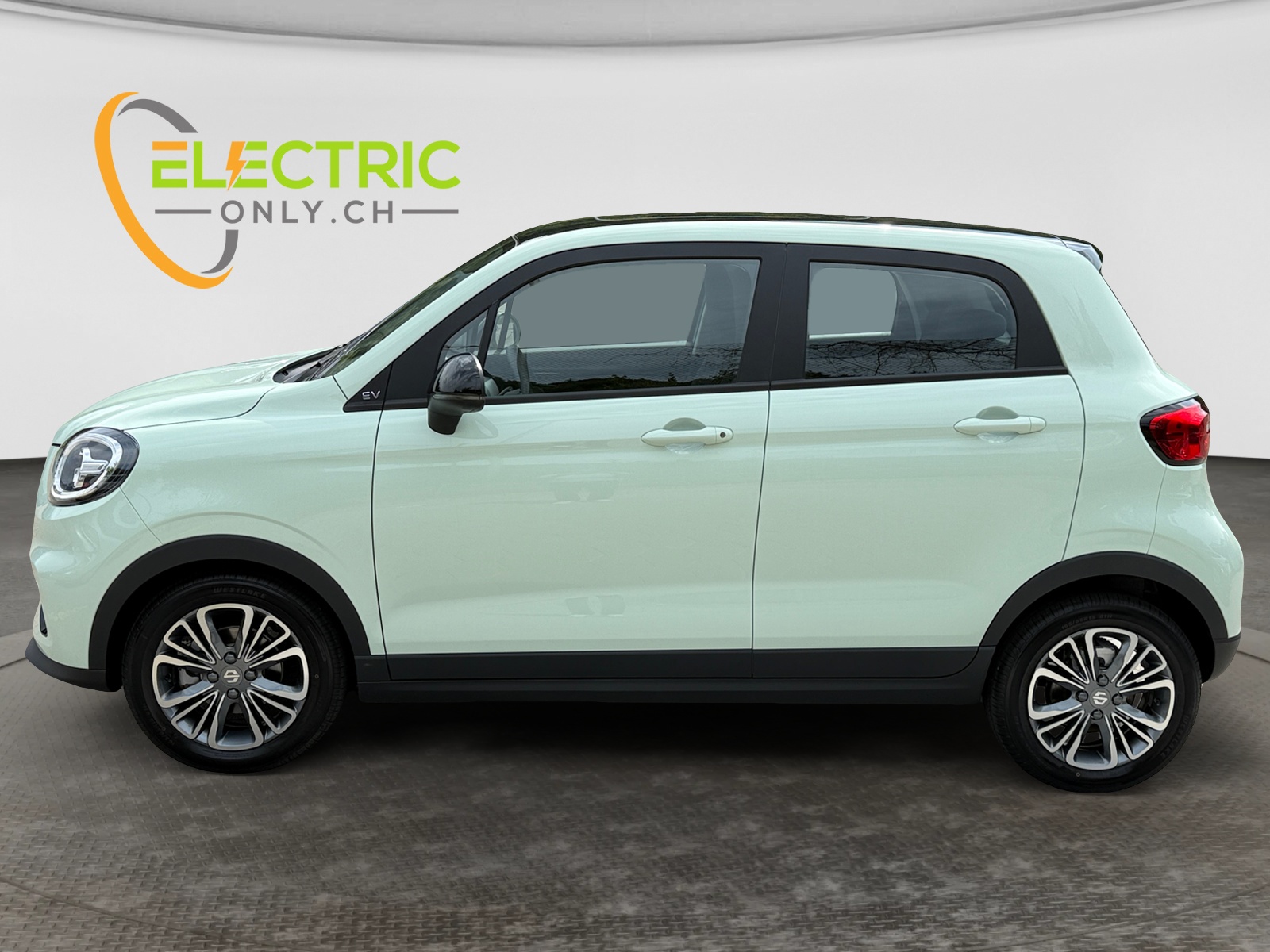 LEAPMOTOR T03 37kWh-showroom-element-1