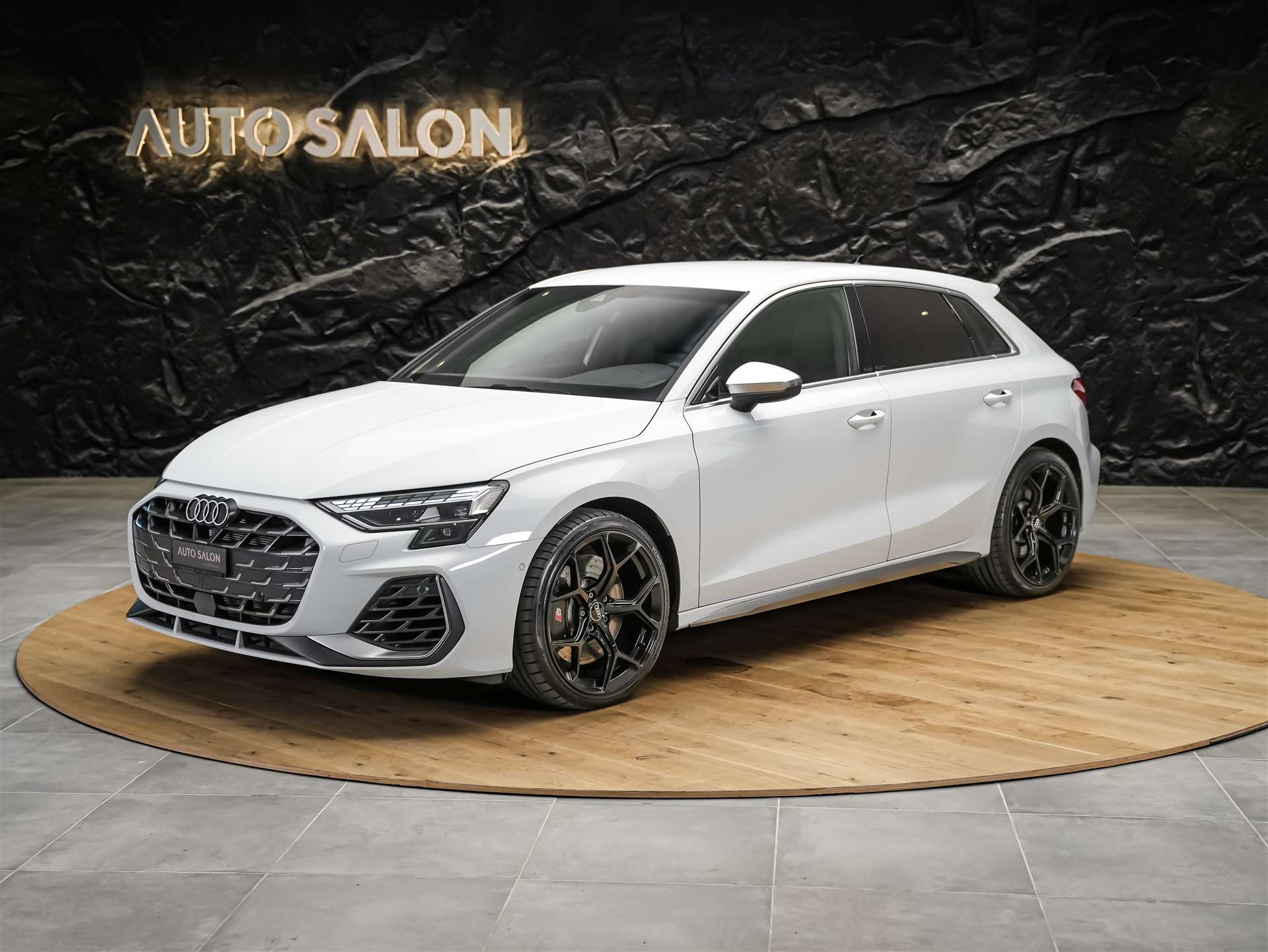 AUDI S3 Sportback TFSI quattro S-tronic *Facelift*Abstandsregler*19" Felgen*Sitzheizung*