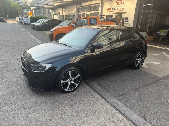 AUDI A1 Sportback 30 TFSI advanced Attraction S-tronic-image-2
