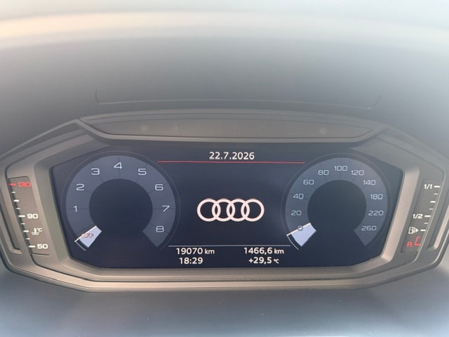 AUDI A1 Sportback 30 TFSI advanced Attraction S-tronic-image-8