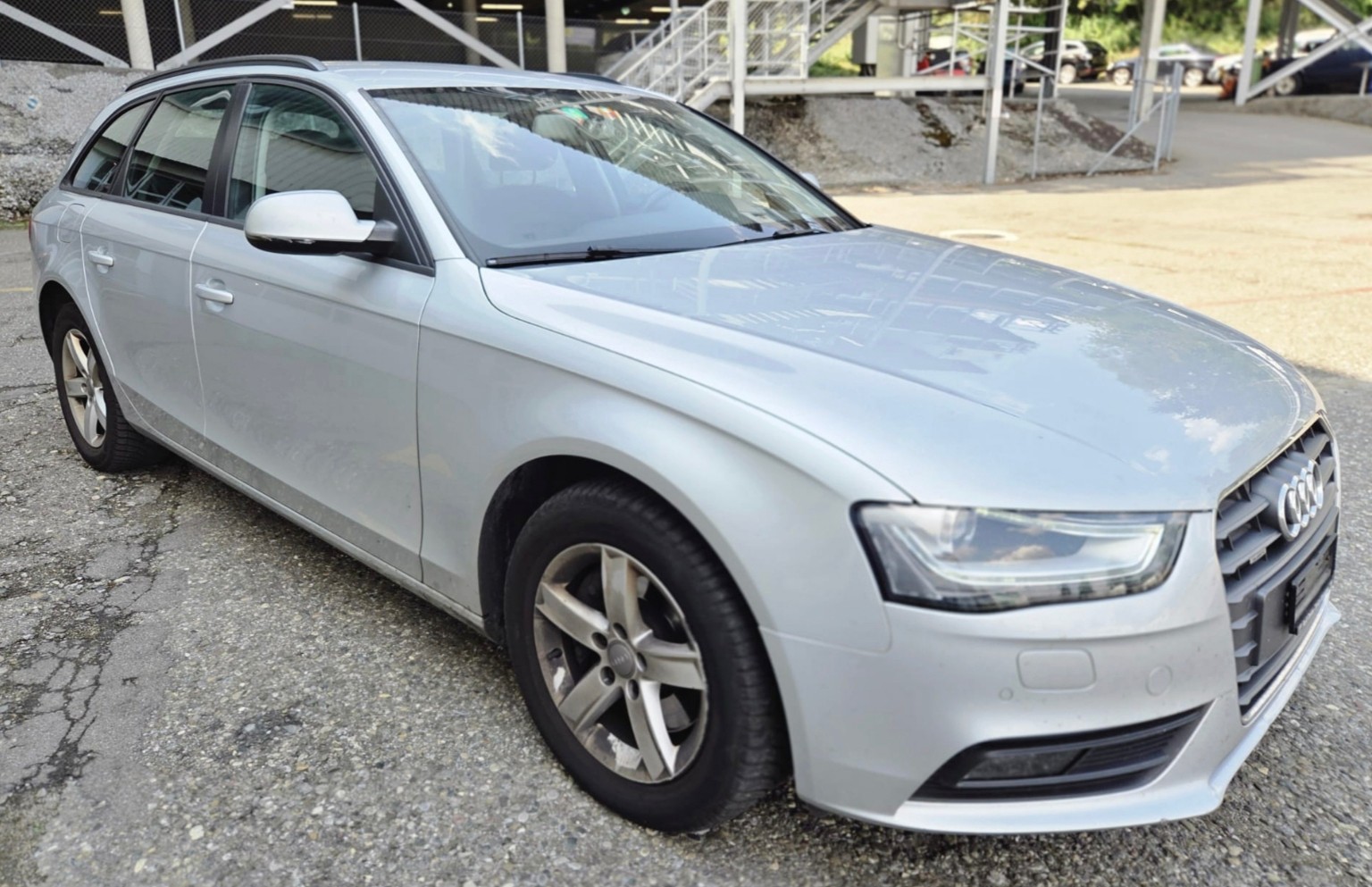 AUDI A4 Avant 2.0 TFSI quattro s-tronic-image-1