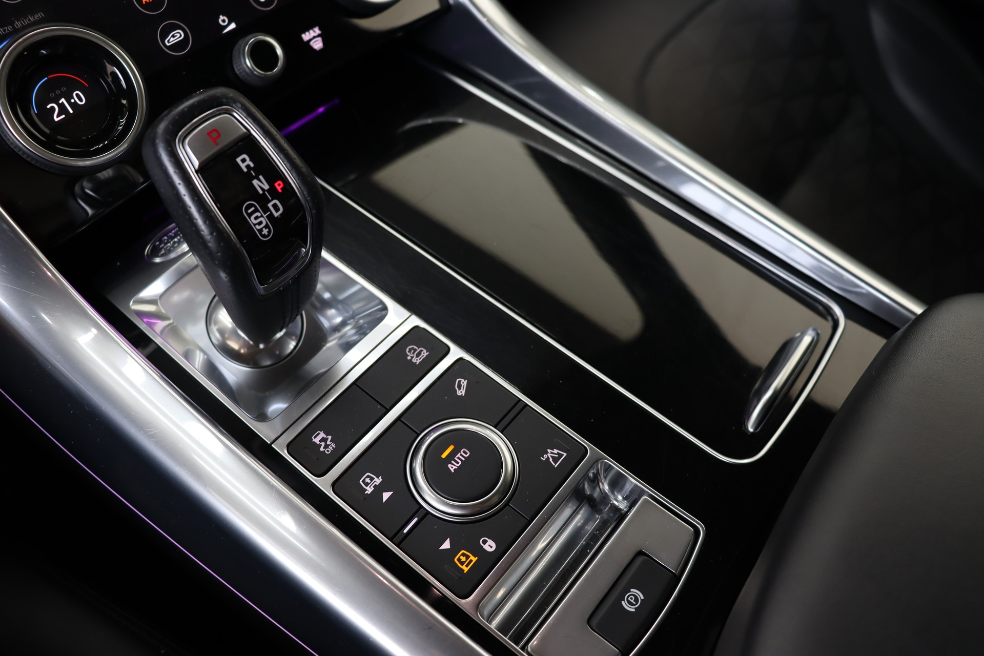 LAND ROVER Range Rover Sport 5.0 V8 S/C SVR Automatic-image-20