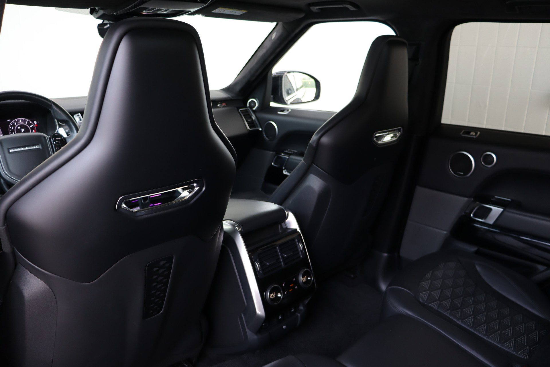 LAND ROVER Range Rover Sport 5.0 V8 S/C SVR Automatic-image-14
