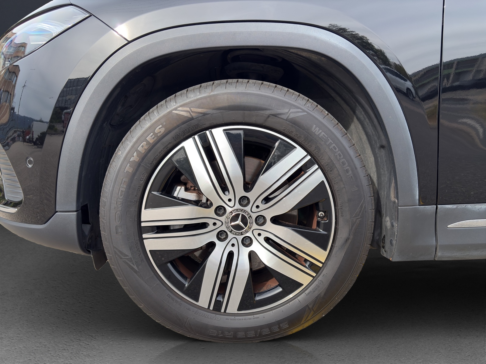 MERCEDES-BENZ EQA 300 4Matic-image-8