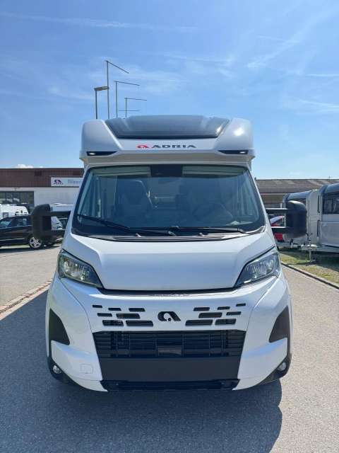 ADRIA CORAL AXESS 600 SL-image-4