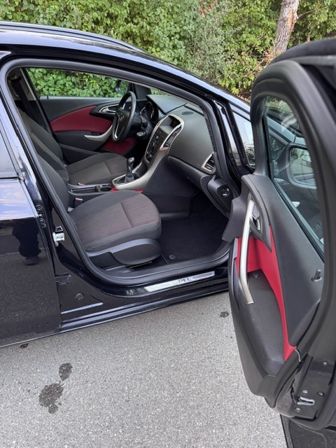 OPEL Astra SportsTourer 1.4i 16V Turbo Enjoy-image-10