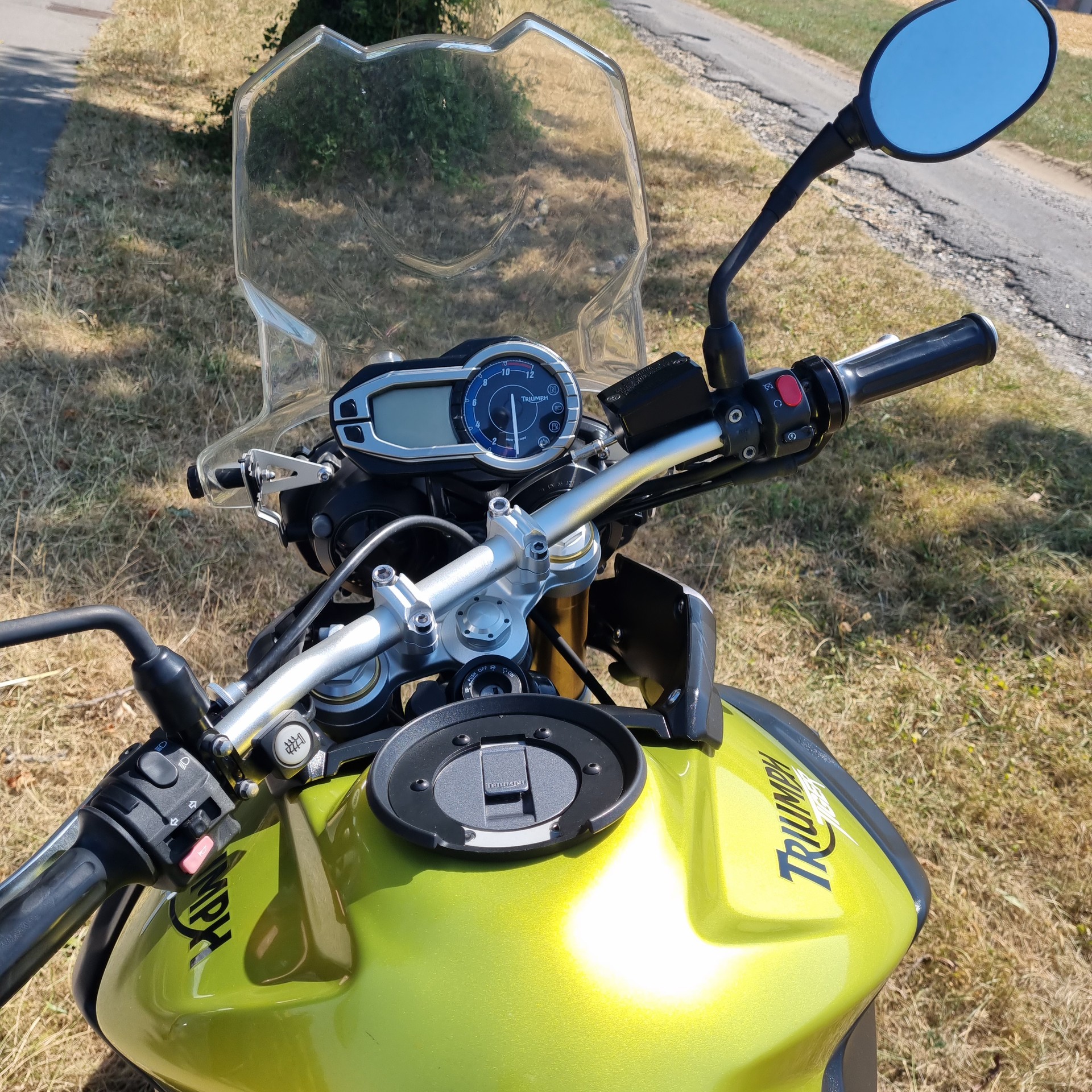 TRIUMPH Tiger 800 ABS-image-6