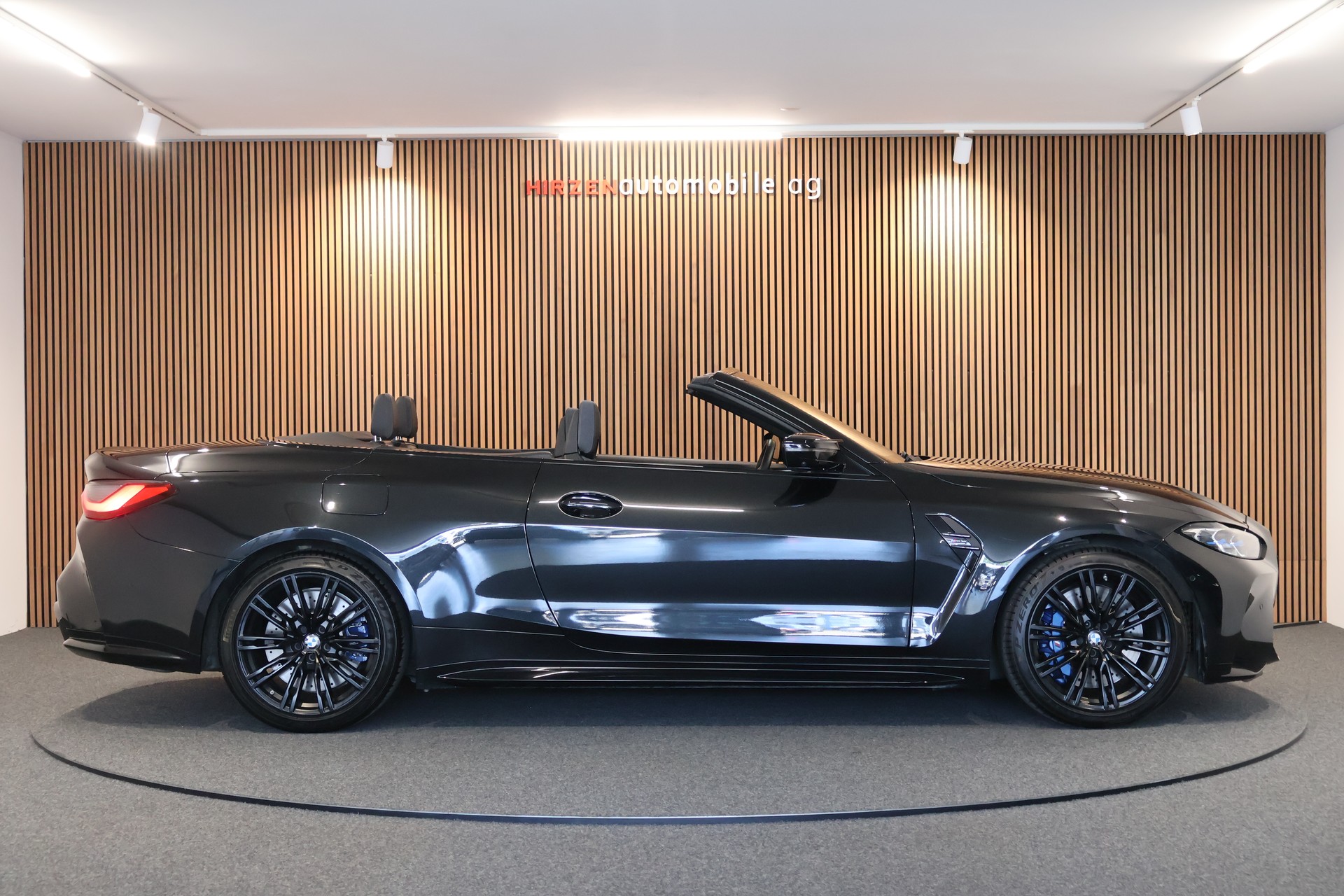 BMW M4 Cabrio Competition M xDrive-image-9