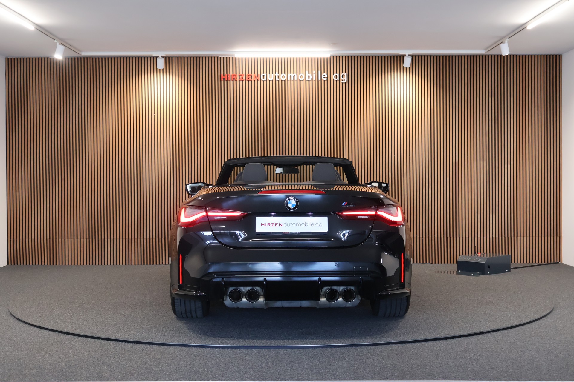 BMW M4 Cabrio Competition M xDrive-image-6