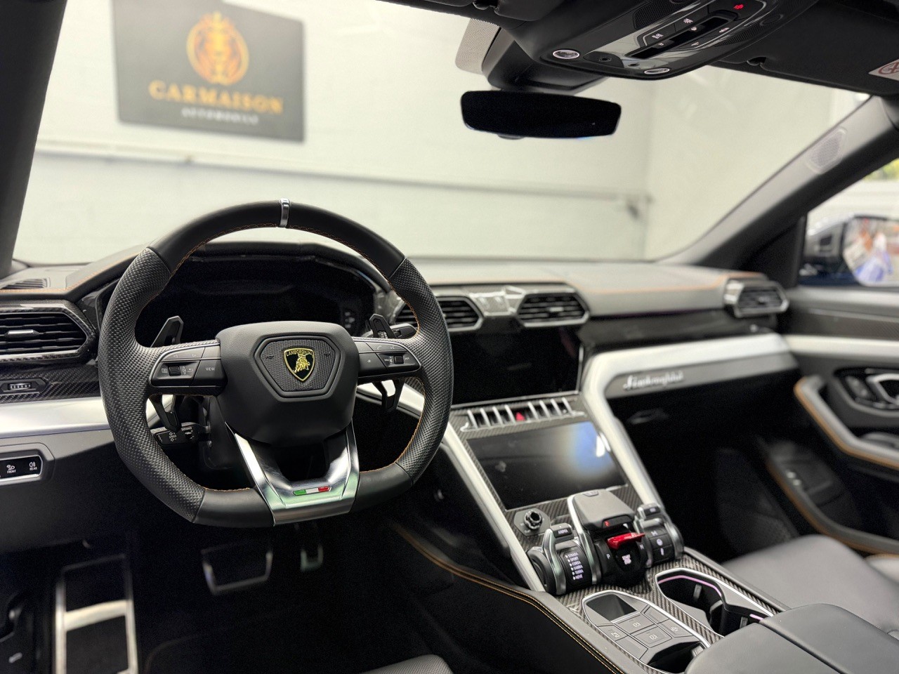 LAMBORGHINI Urus E-Gear | Akrapovic | Full Carbon | Panorama Dach | Lambo Garantie-image-16