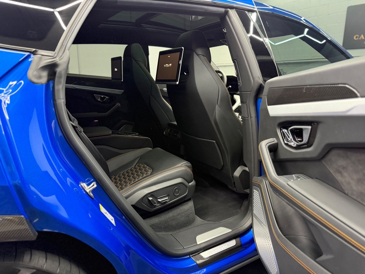 LAMBORGHINI Urus E-Gear | Akrapovic | Full Carbon | Panorama Dach | Lambo Garantie-image-22