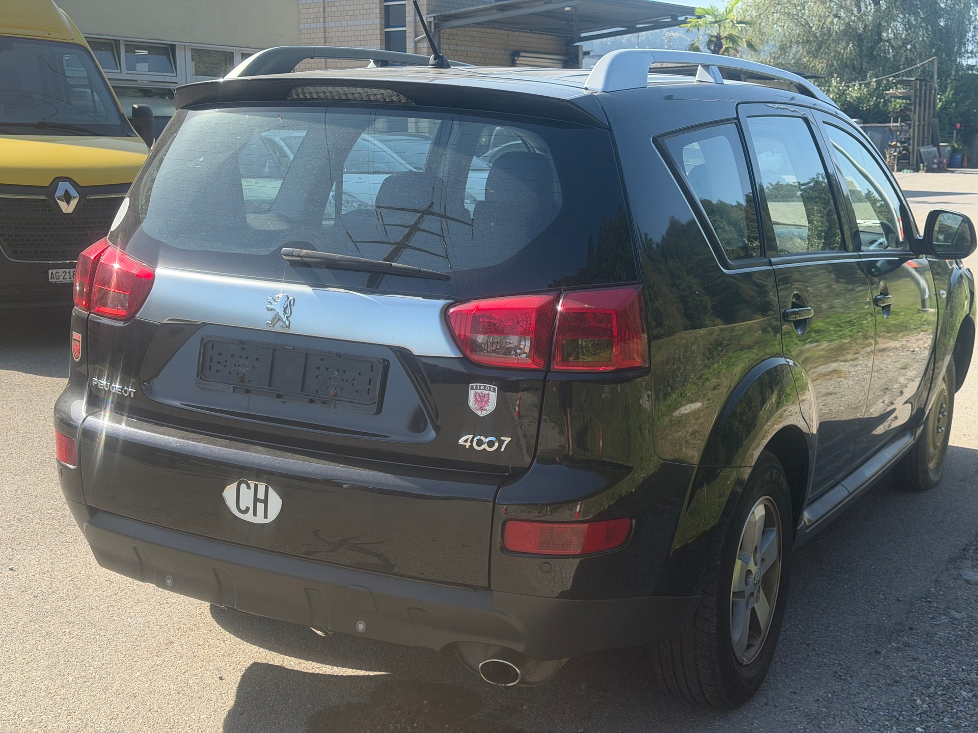 PEUGEOT 4007 2.4 Platinum Edition CVT-image-5