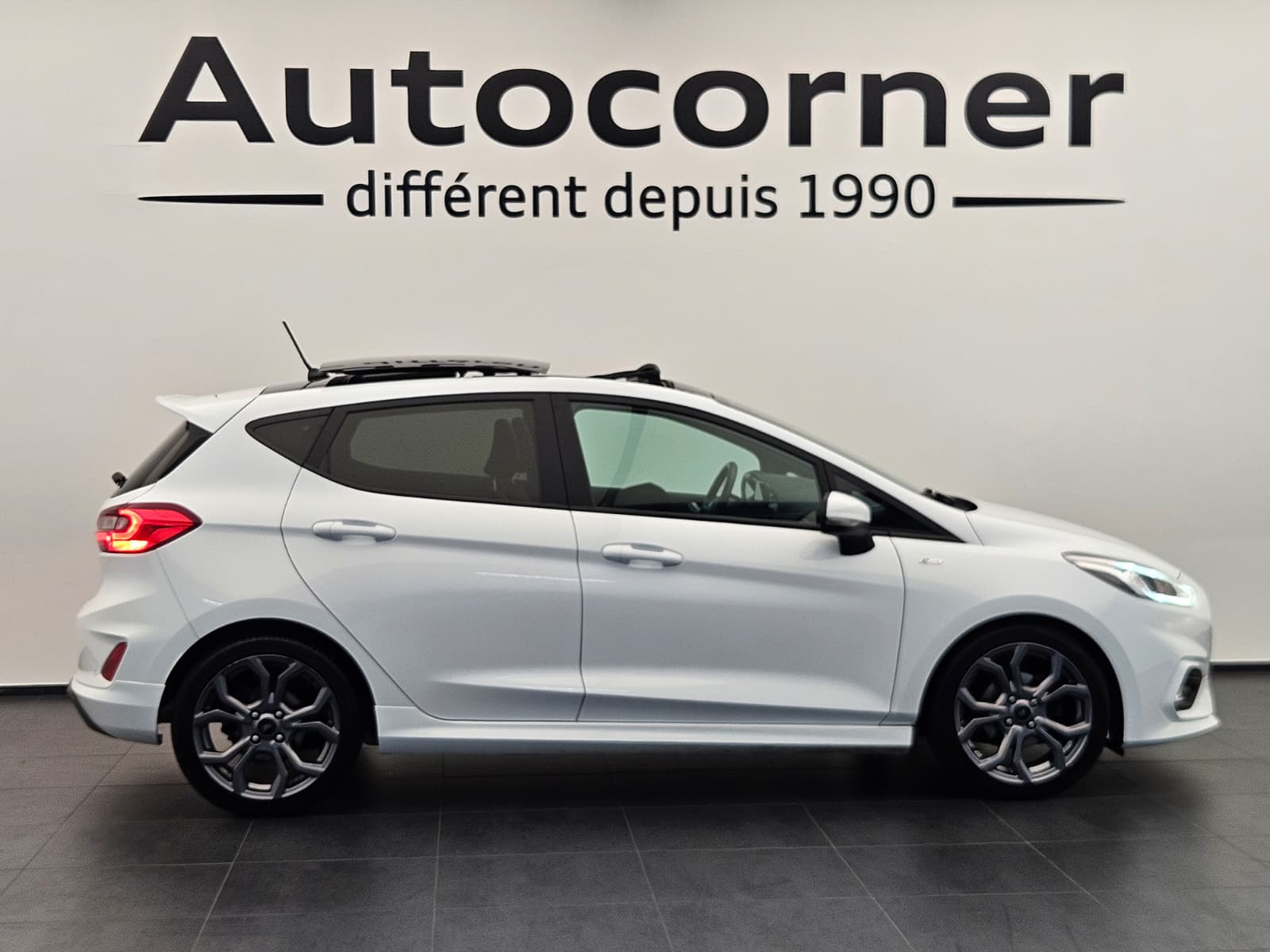 FORD Fiesta 1.0 SCTi ST Line-image-5