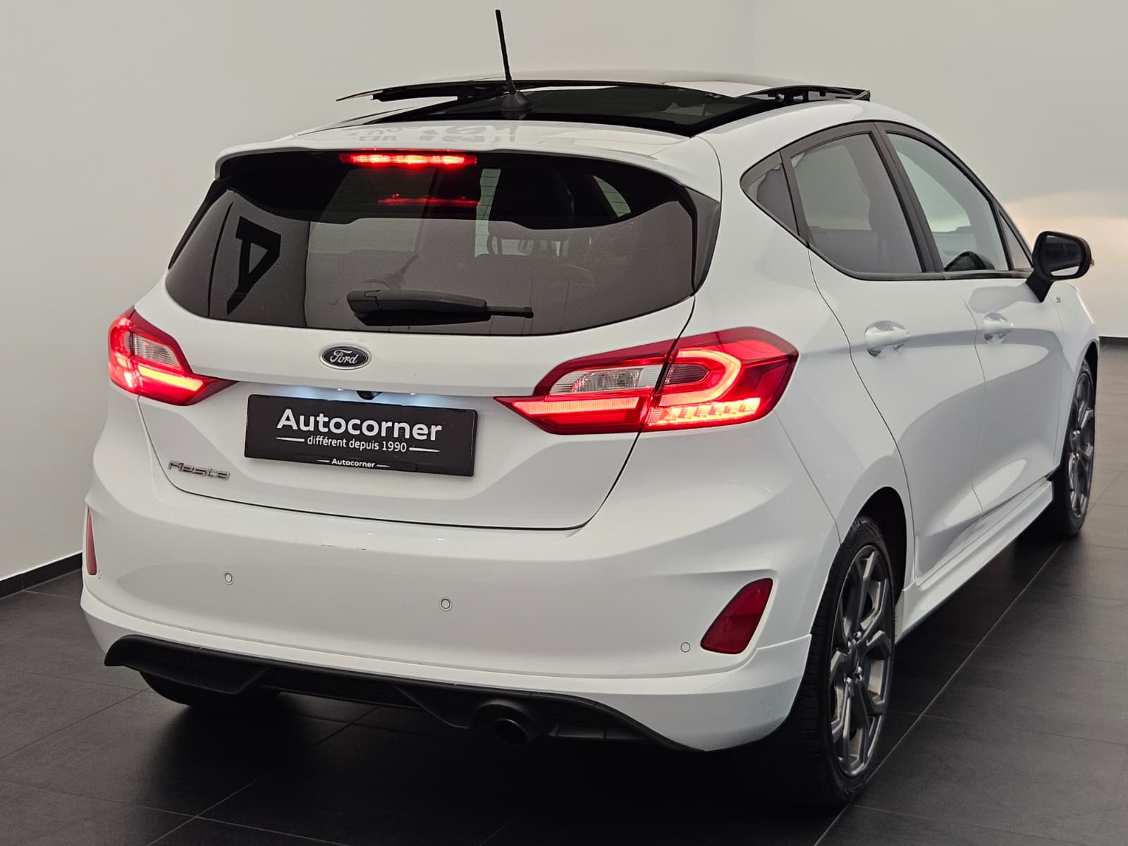 FORD Fiesta 1.0 SCTi ST Line-image-6