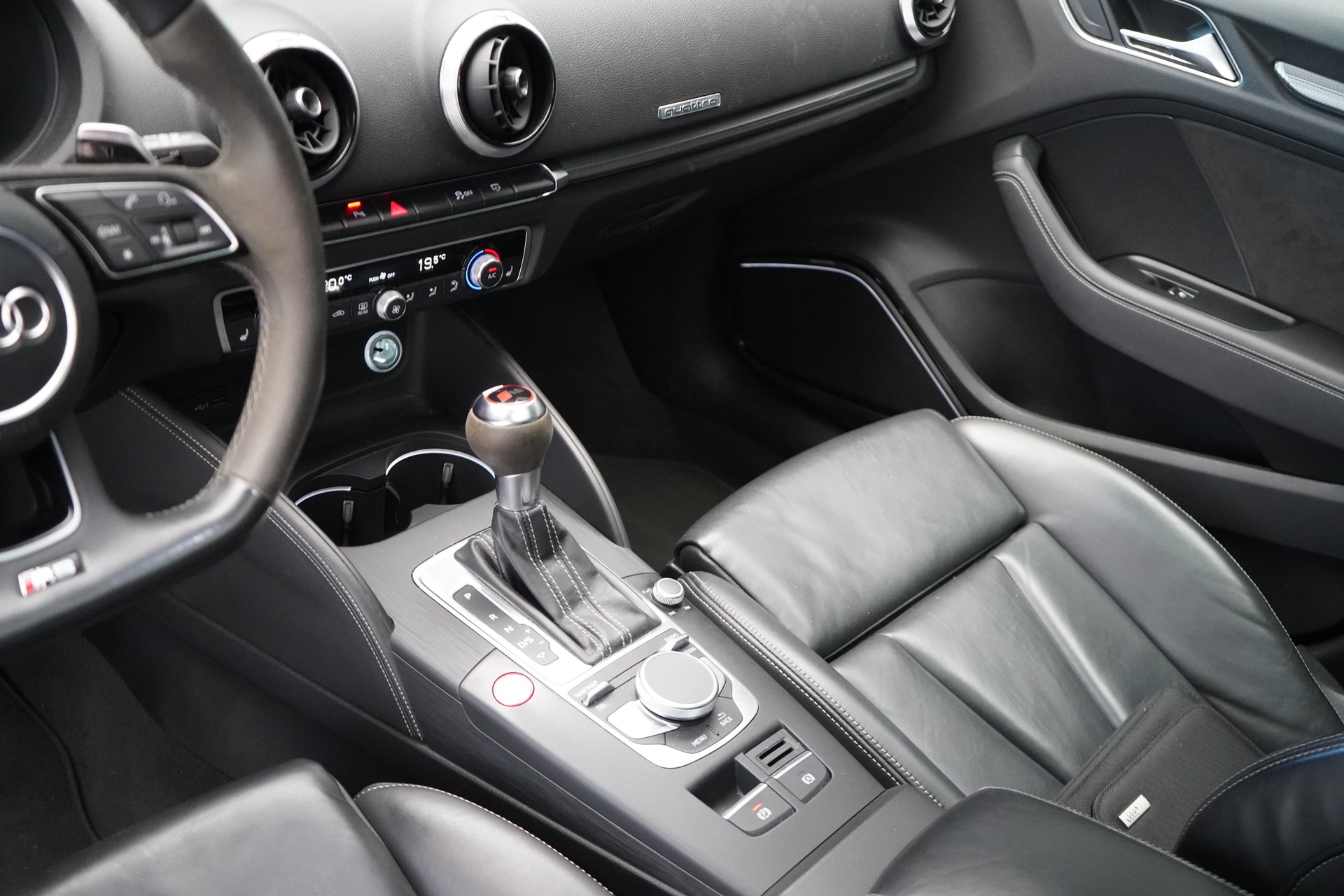 AUDI RS3 Sportback 2.5 TSI quattro APR | KW | Maxton | Pano | Audi Exklusive-image-12