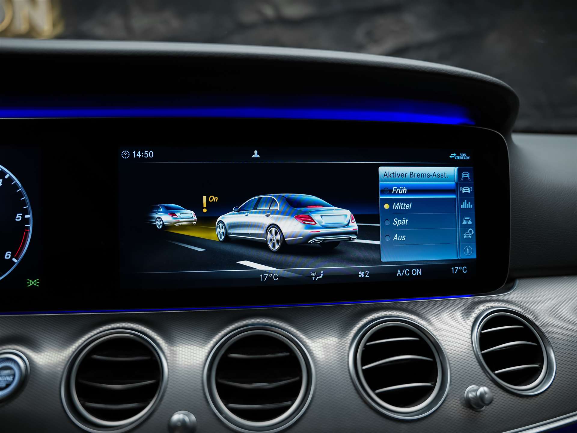 MERCEDES-BENZ E 220 d AMG Line 9G-Tronic *360° Kamera*Assistenten*Ambientebeleuchtung*-image-33