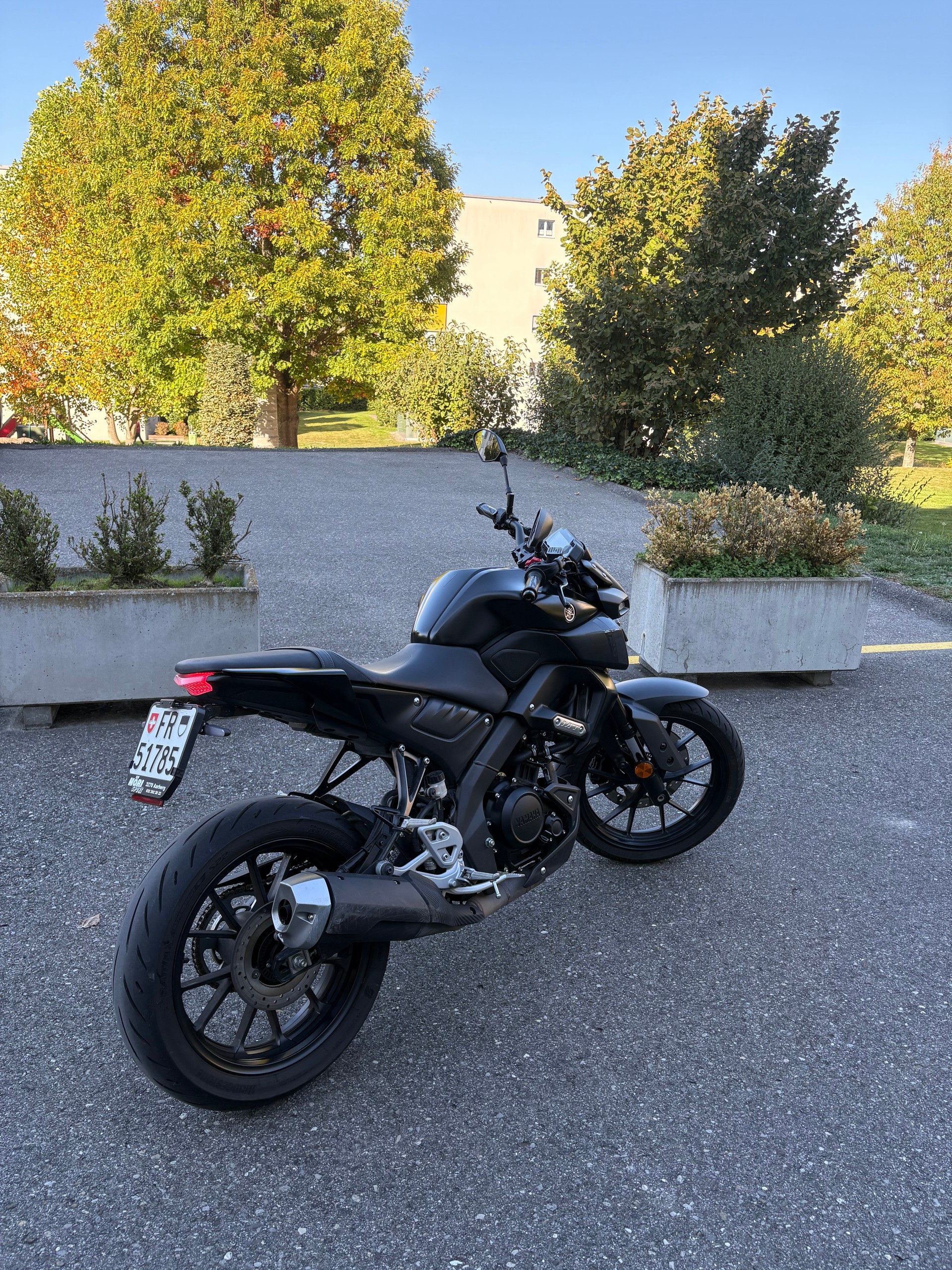YAMAHA MT-125 ABS-image-1