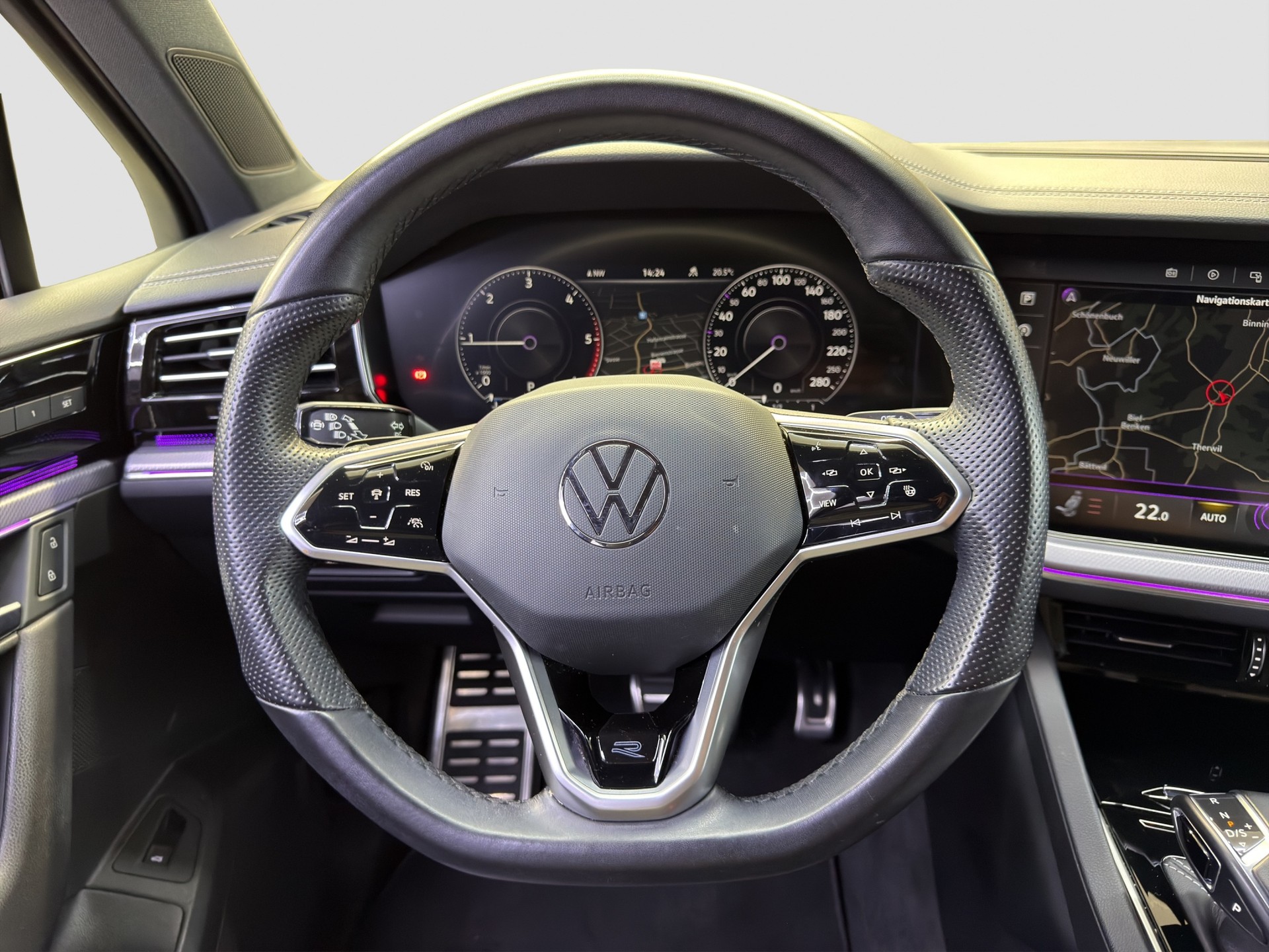 VW Touareg 3.0 TDI R Line Tiptronic-image-9
