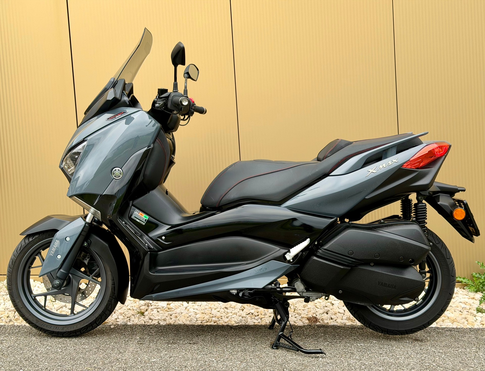 YAMAHA X-Max 300 Tech Max-image-10