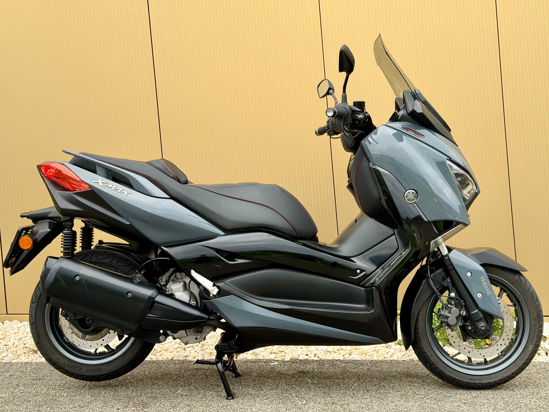 YAMAHA X-Max 300 Tech Max-image-3