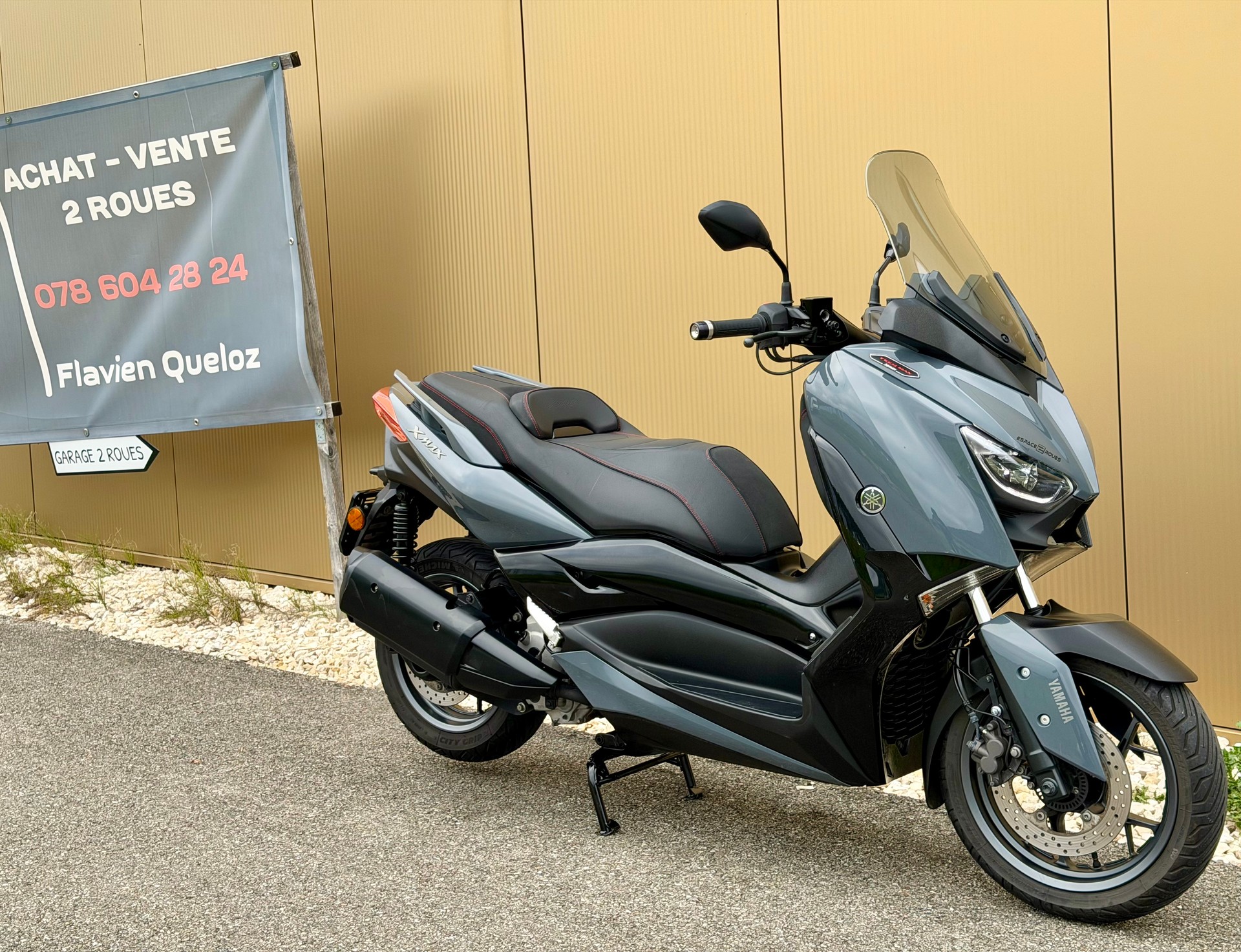 YAMAHA X-Max 300 Tech Max-image-2