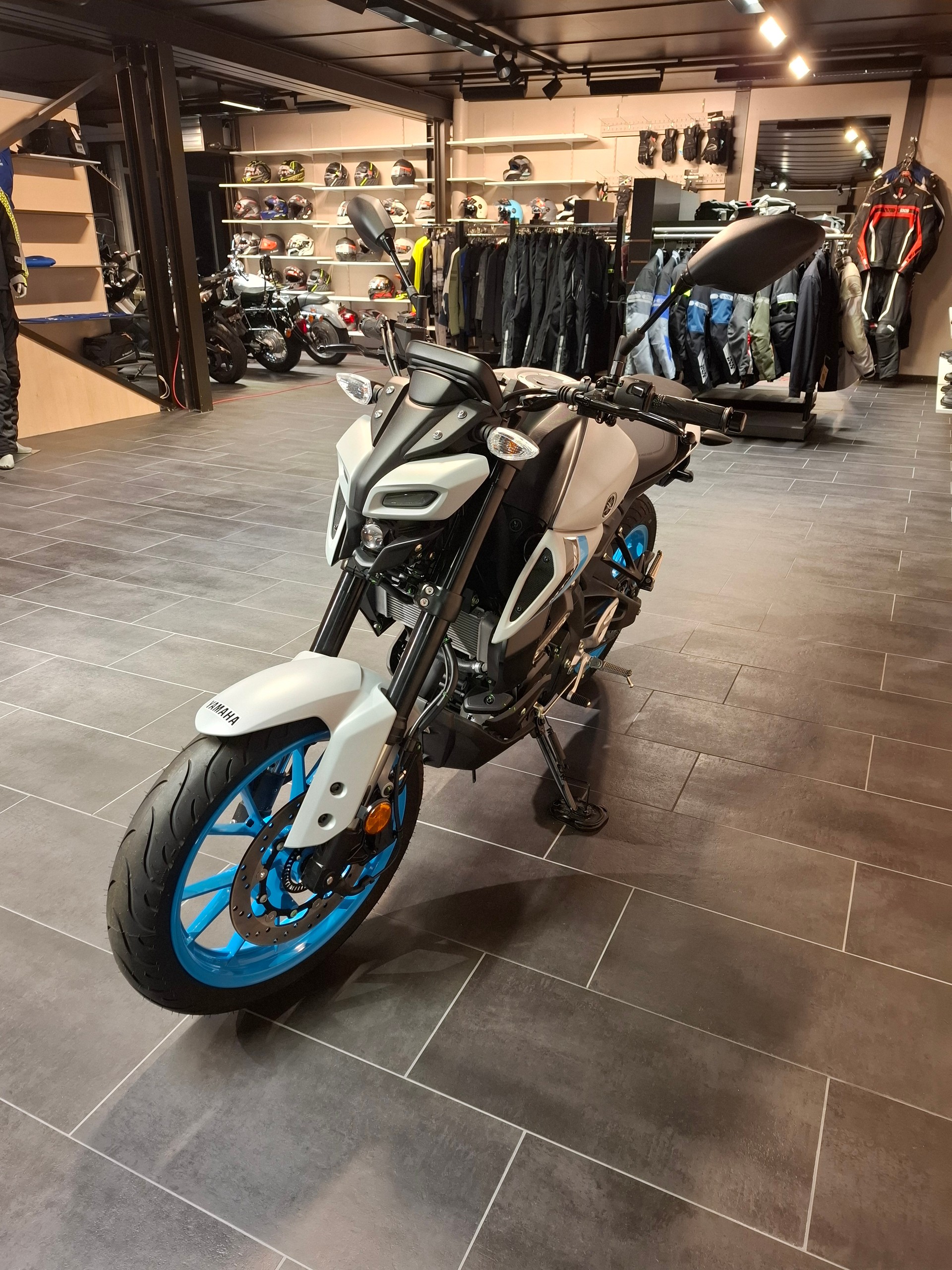 YAMAHA MT-125 ABS-image-4