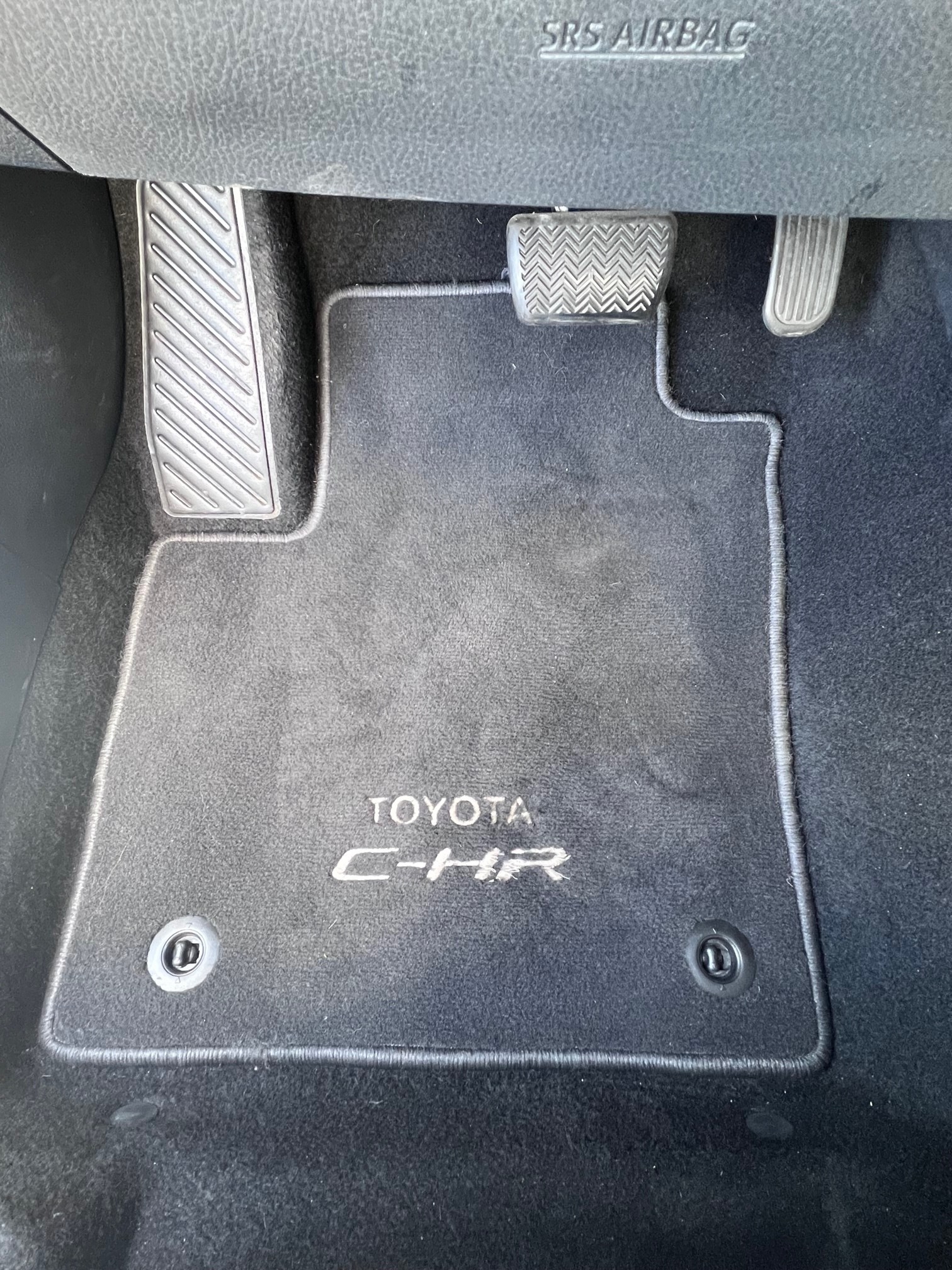 TOYOTA C-HR 1.8 HSD Premium CVT-image-15