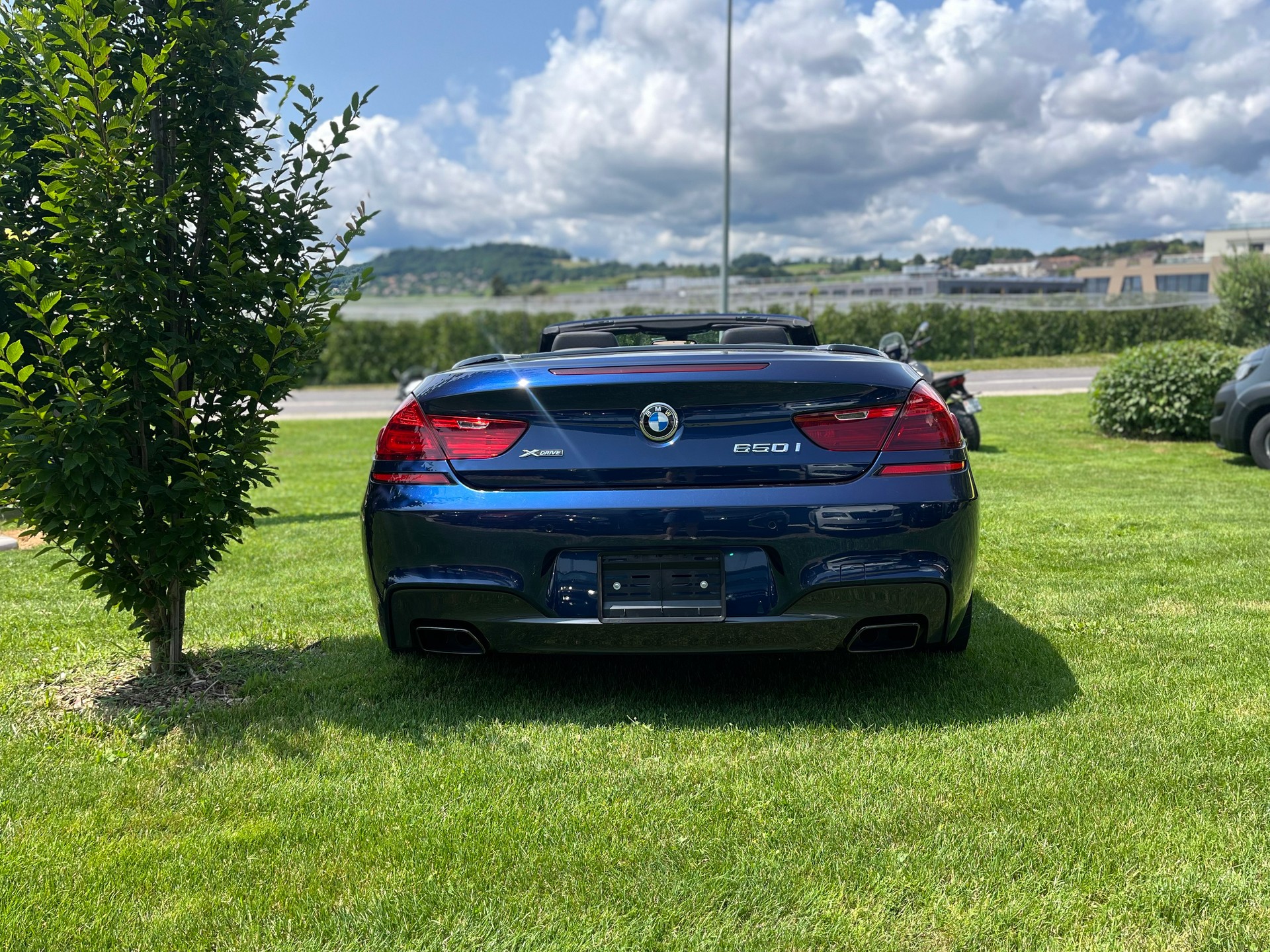BMW 650i Cabrio xDrive-image-4