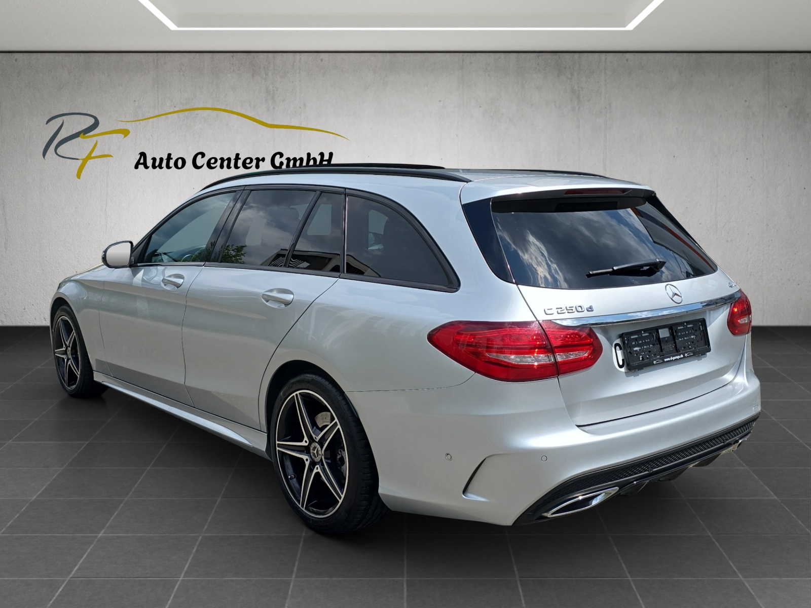 MERCEDES-BENZ C 250 d AMG Line 4Matic 9G-Tronic-image-3