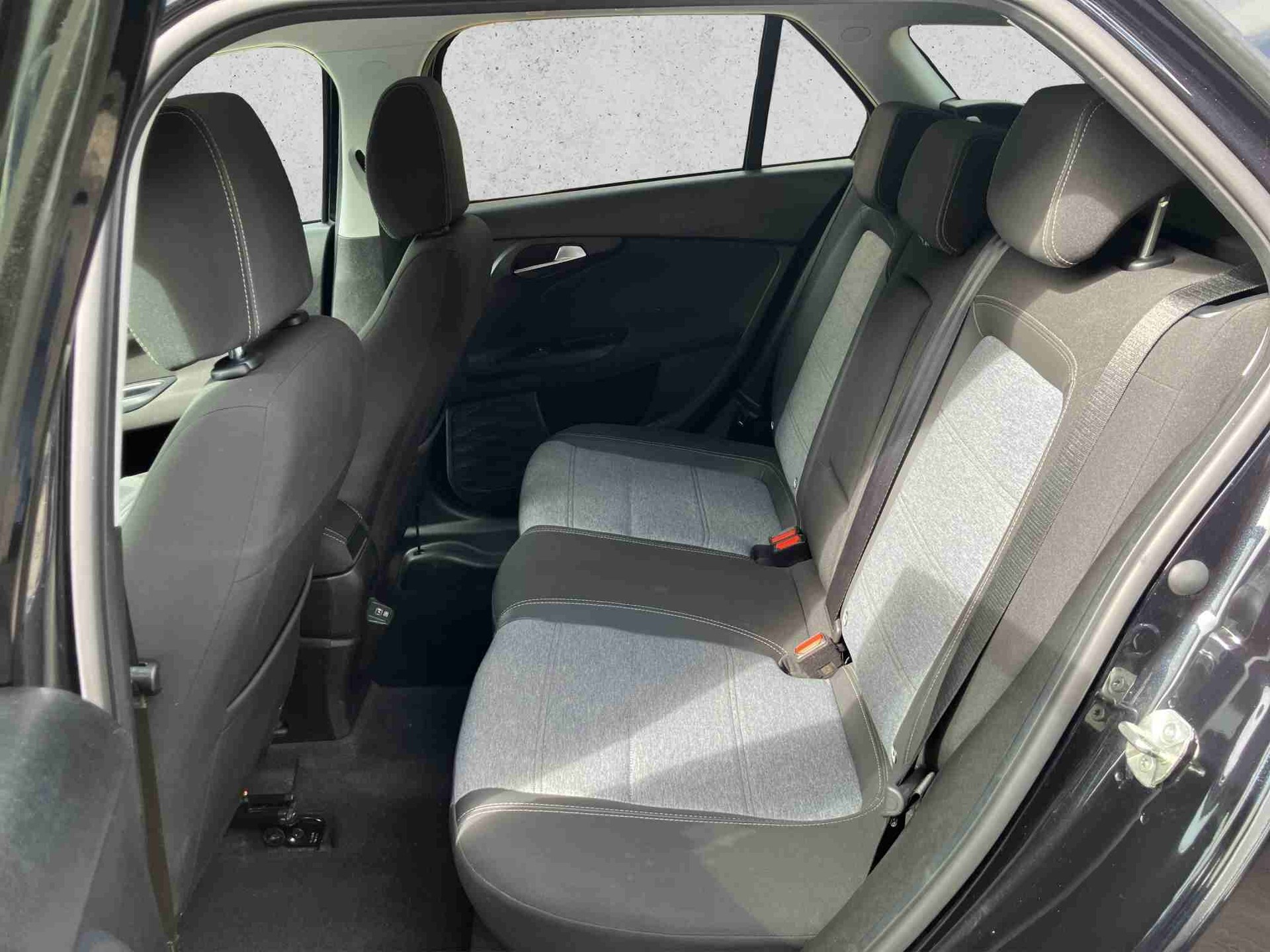 FIAT Tipo SW 1.5 Hybrid Swiss Cross-image-11