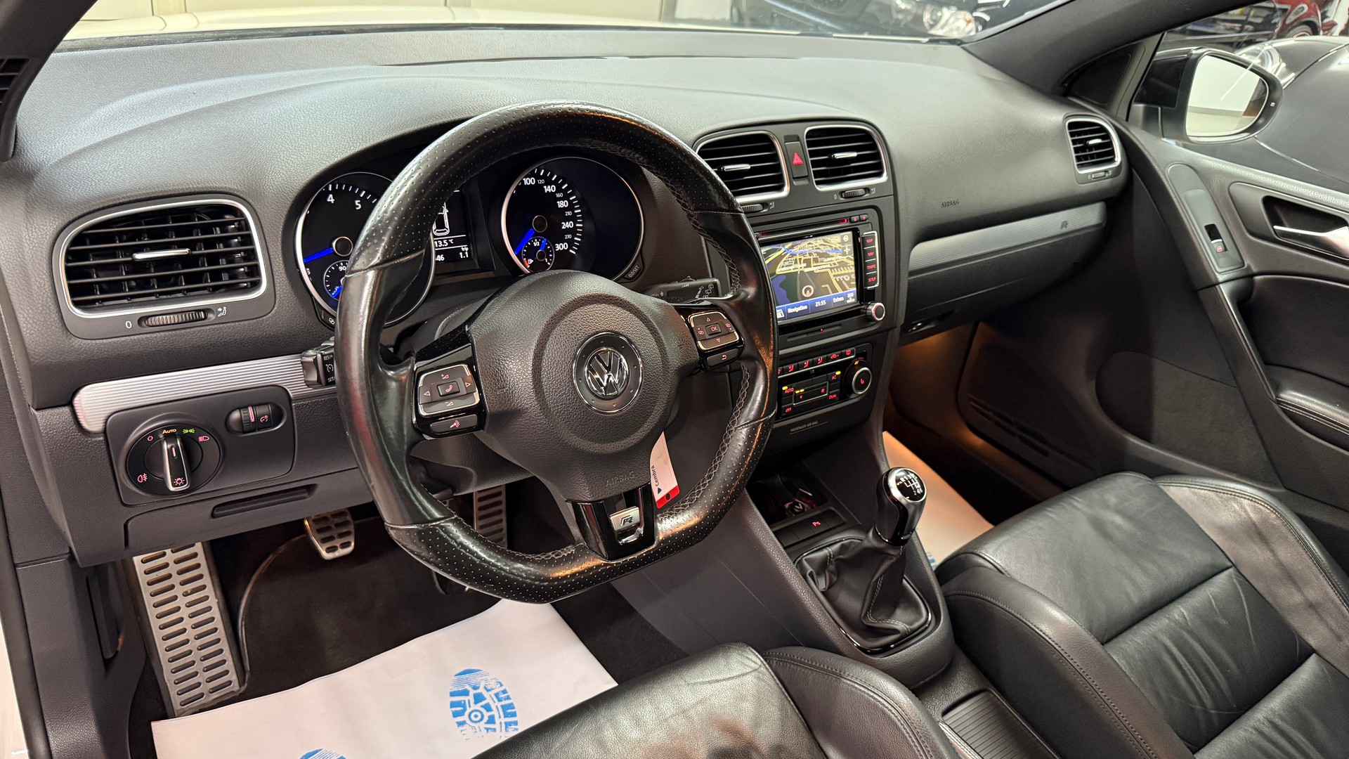 VW Golf 2.0 TSI R Team 4Motion abMFK*Servicegepflegt*8 fach bereift*Leder*Garantie u.v.m-image-6