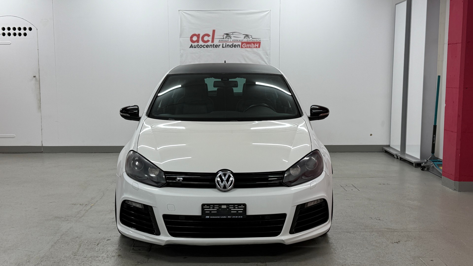 VW Golf 2.0 TSI R Team 4Motion abMFK*Servicegepflegt*8 fach bereift*Leder*Garantie u.v.m-showroom-element-2