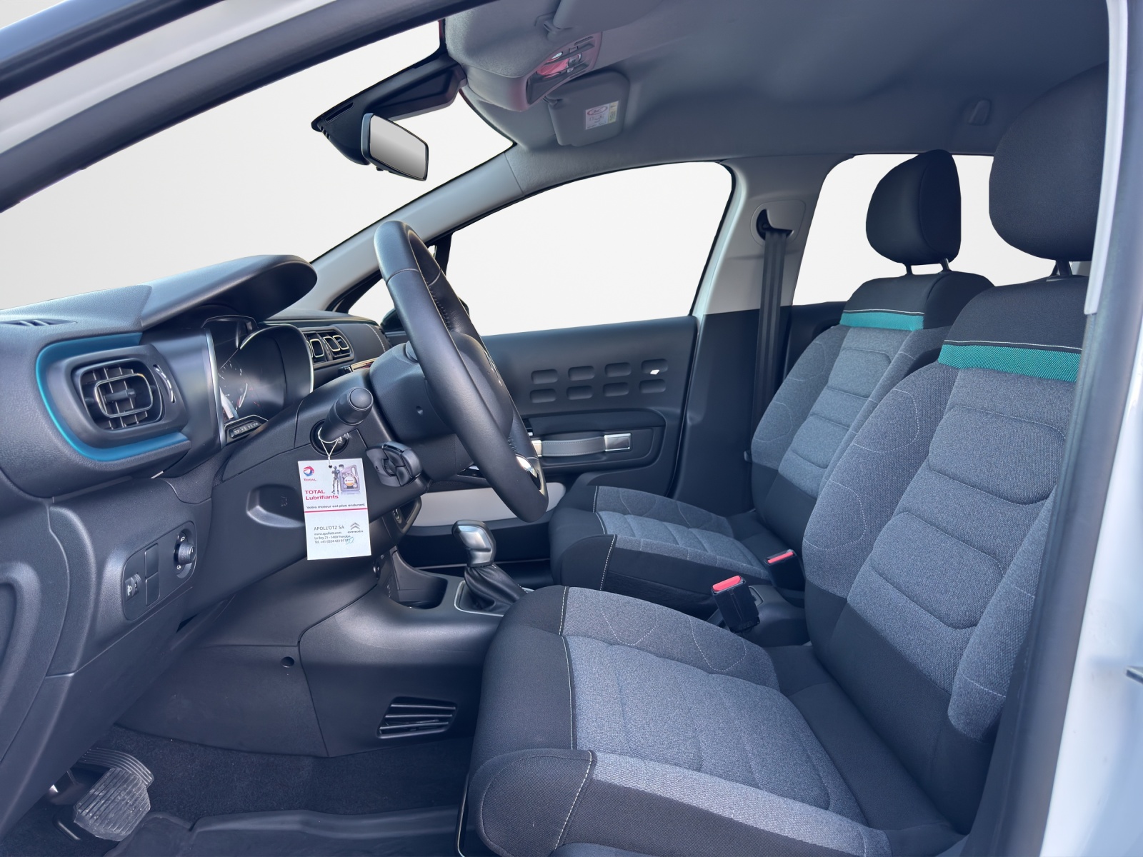 CITROEN C3 1.2i PureTech Swiss Edition EAT6-image-8