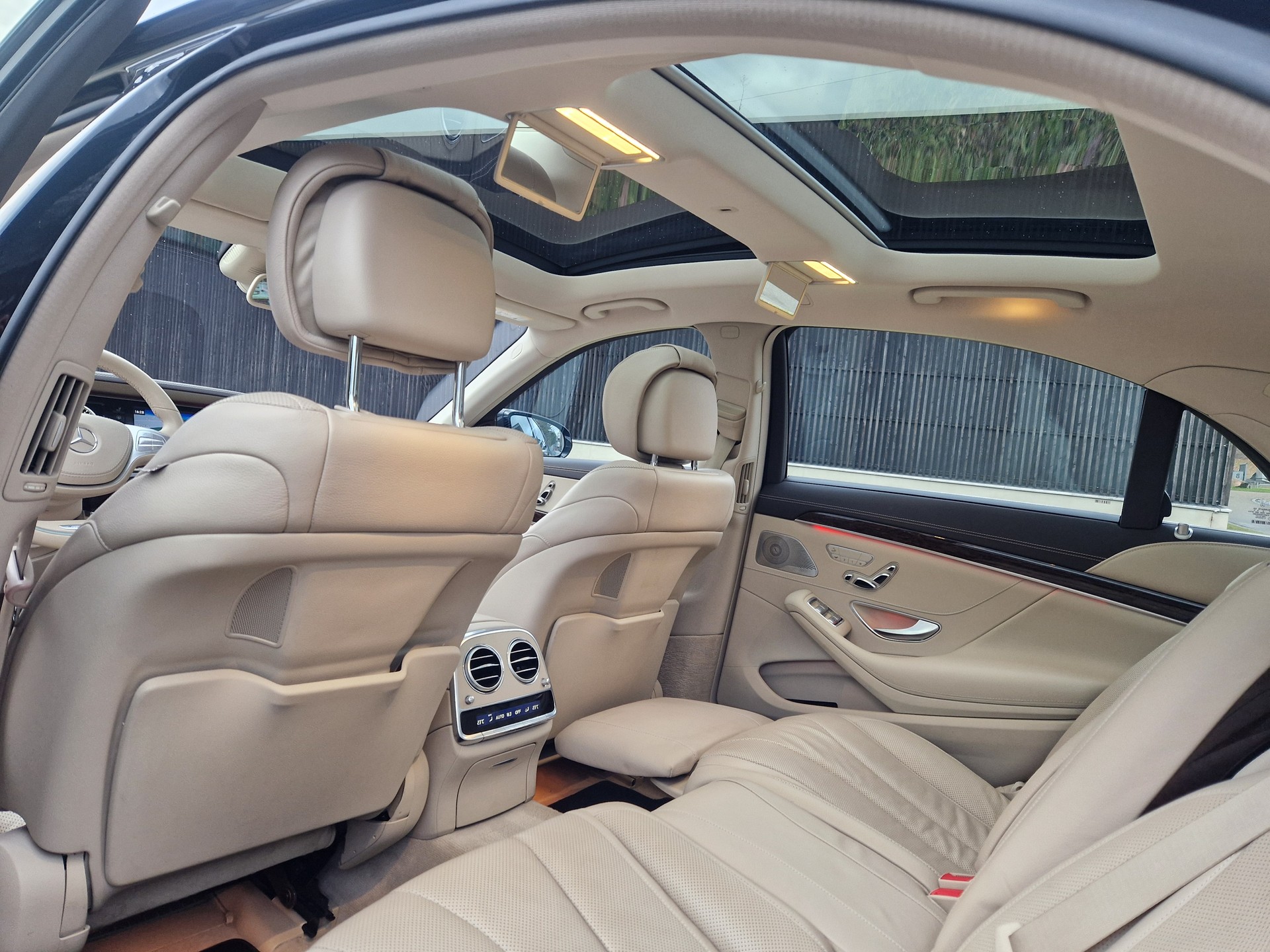 MERCEDES-BENZ S 500 L 4Matic 7G-Tronic-image-2