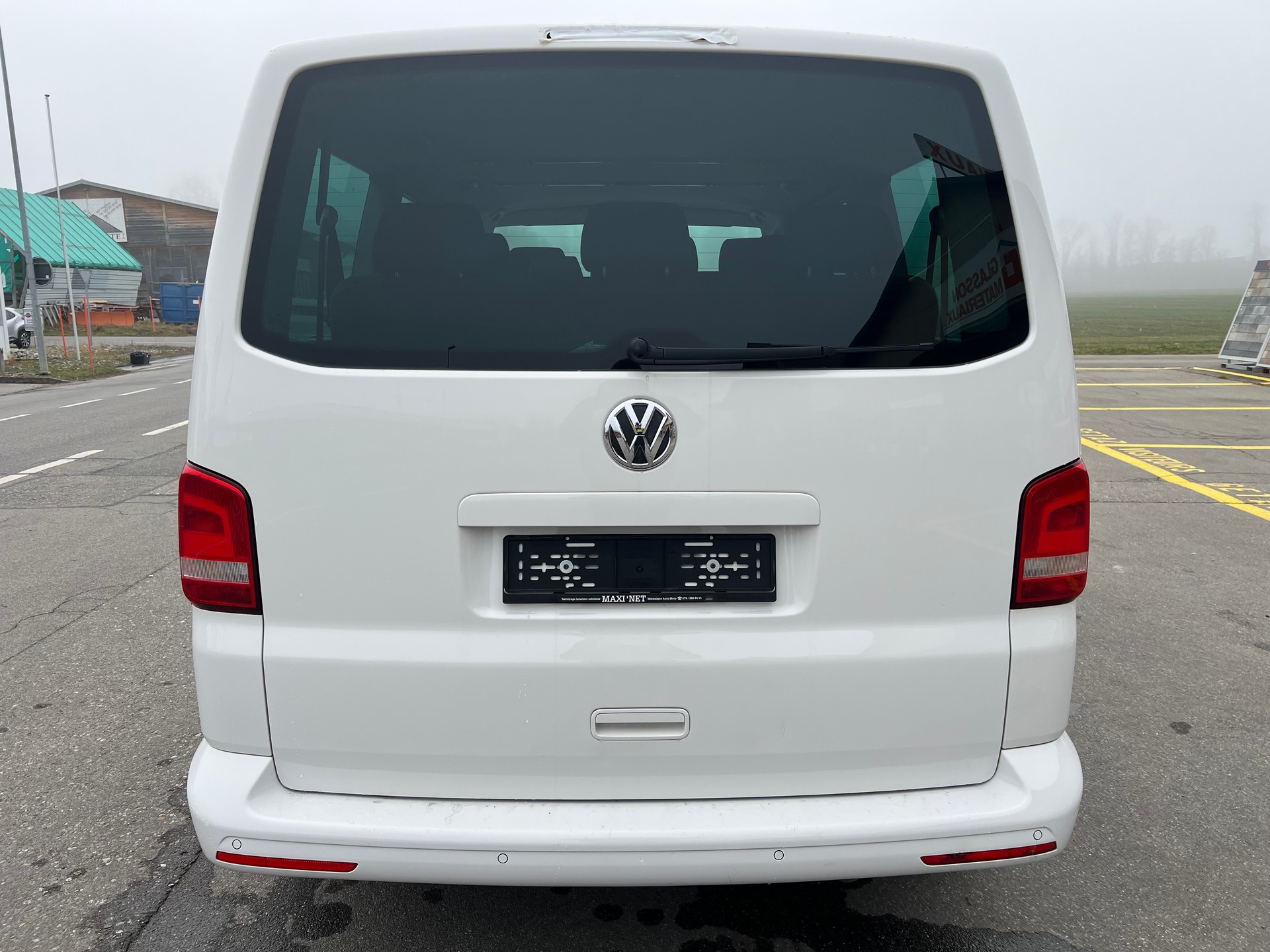 VW T5 Caravelle Trendline 2.0 TDI CR 4Motion DSG-image-5