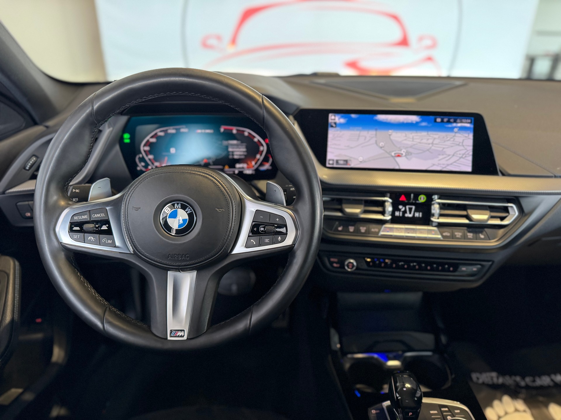 BMW M135i xDrive Steptronic-image-19