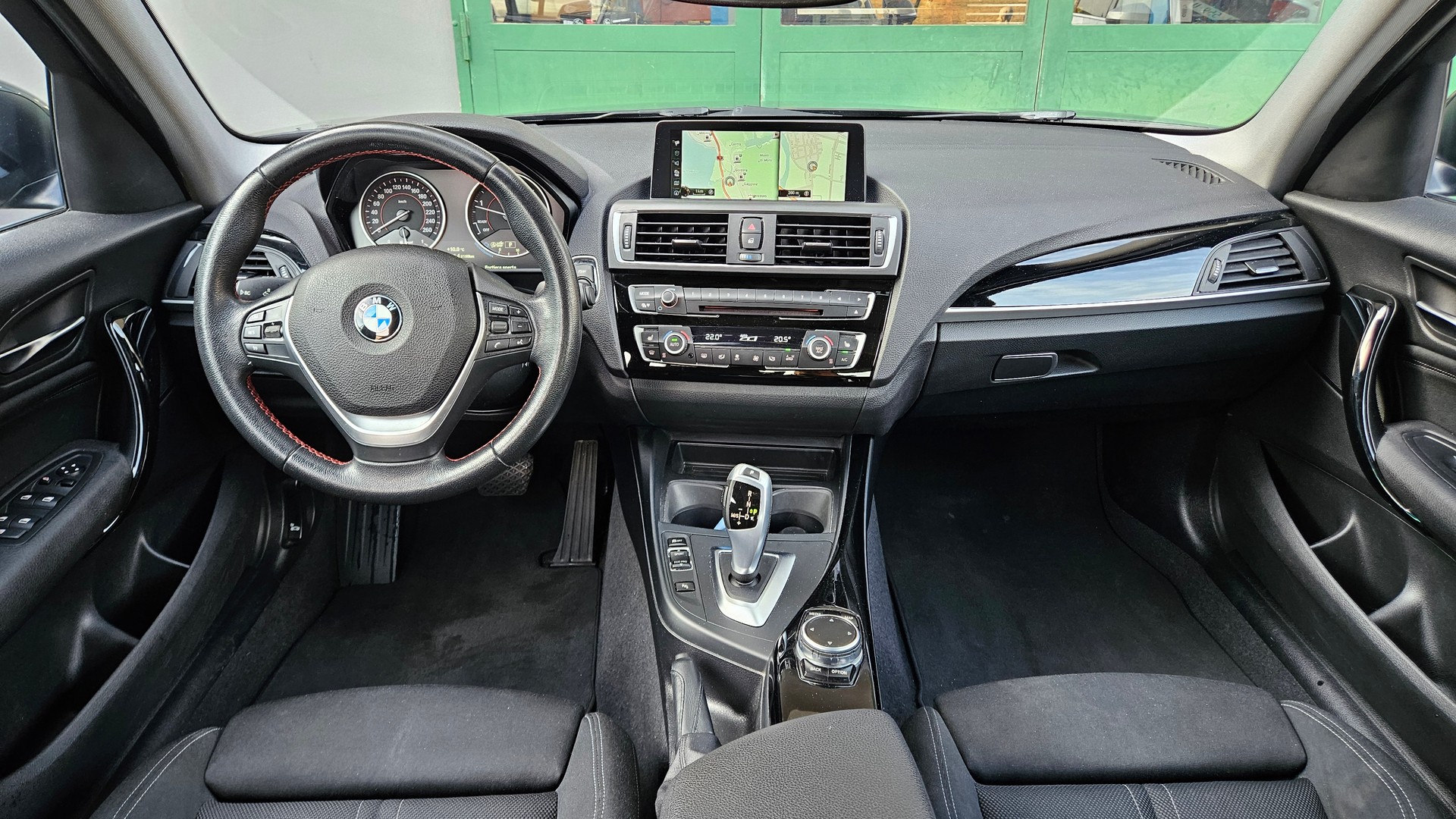 BMW 118d Steptronic Sport Line-image-9