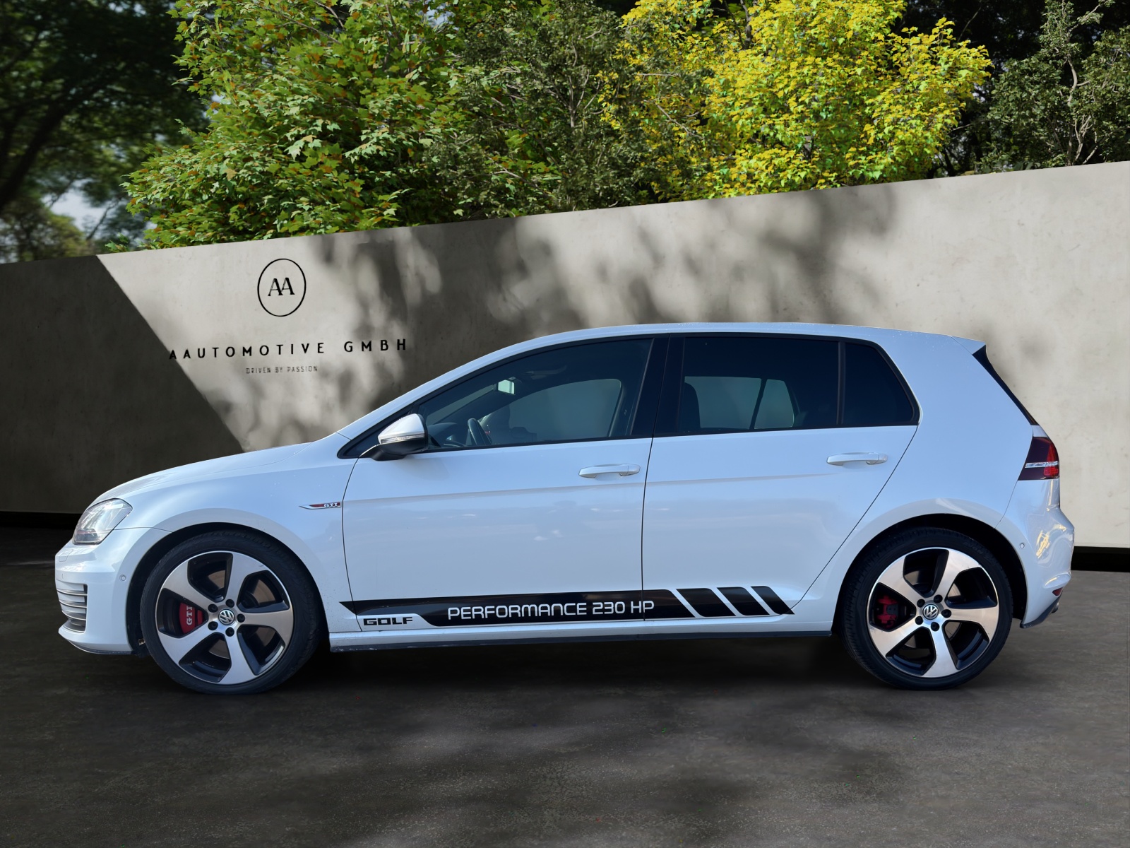 VW Golf 2.0 TSI GTI Performance DSG-showroom-element-2