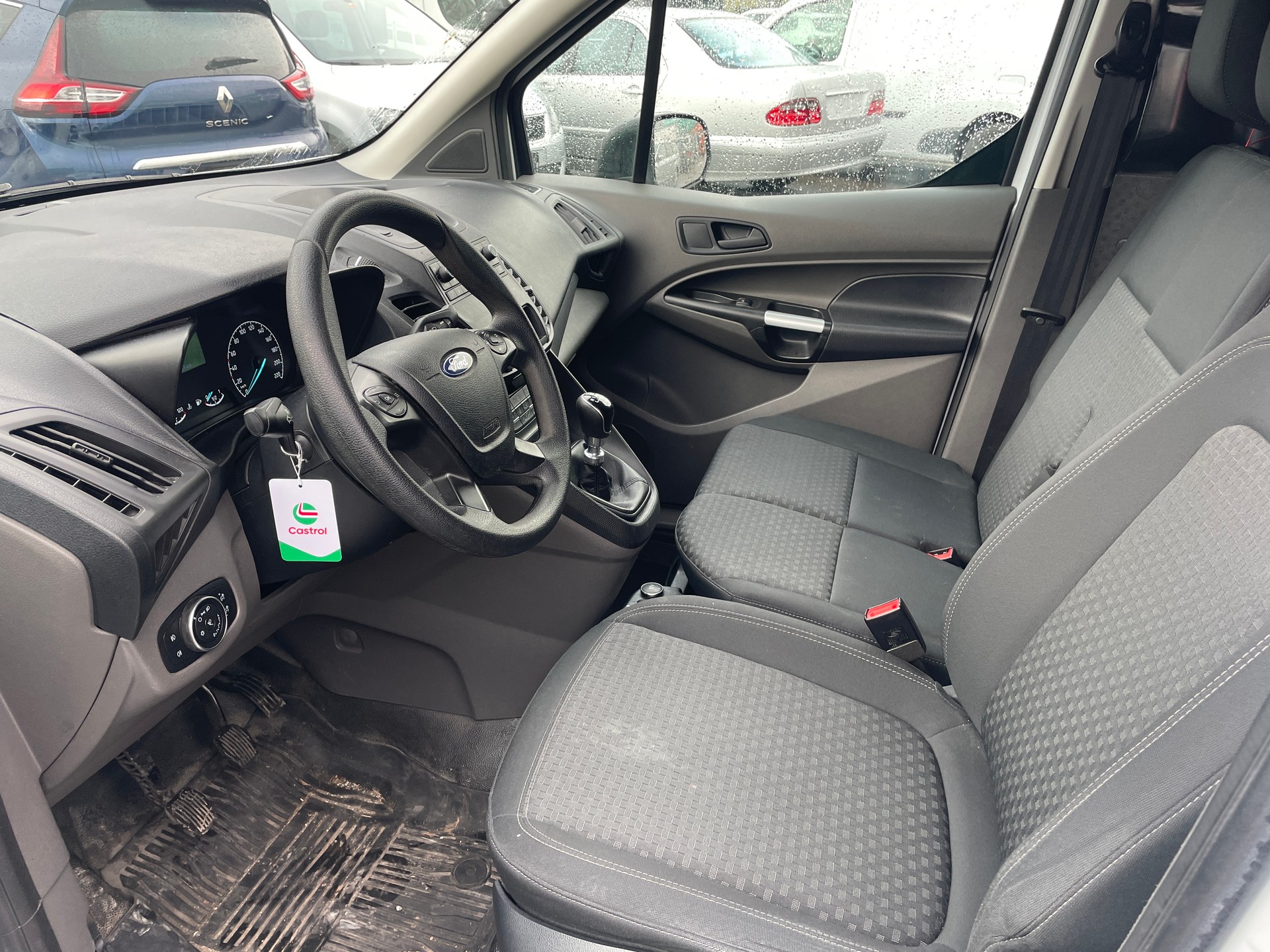 FORD Transit Connect Van T200 1.0 EcoBoost Ambiente-image-5