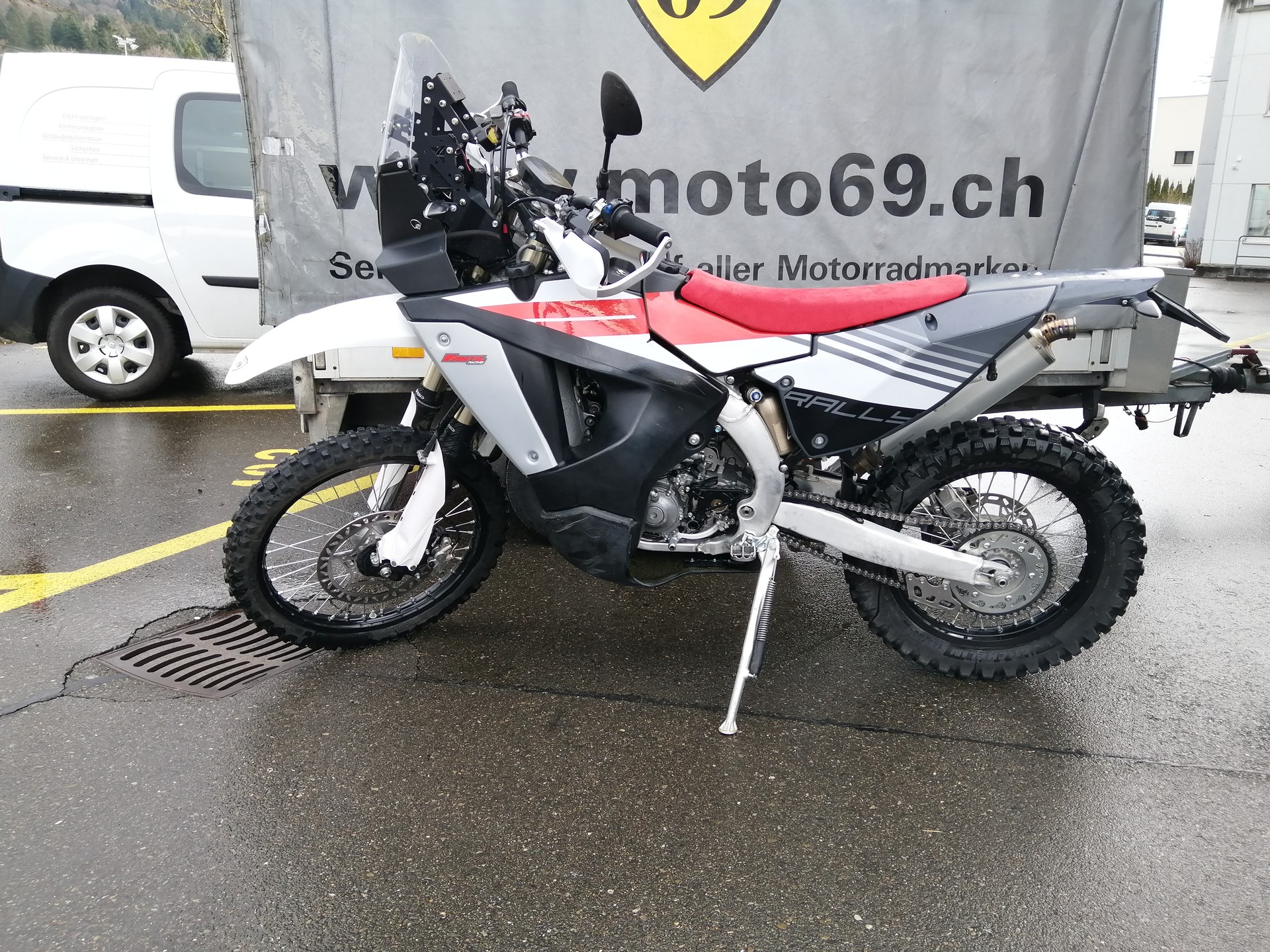 FANTIC XEF 450 Rally mit Tower