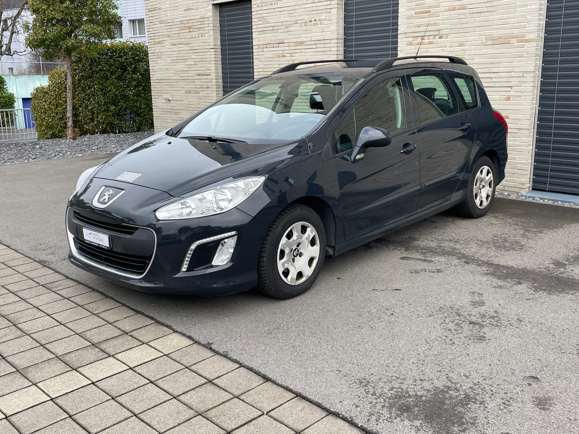 PEUGEOT 308 SW 1.6 HDI Business EGS6-image-1