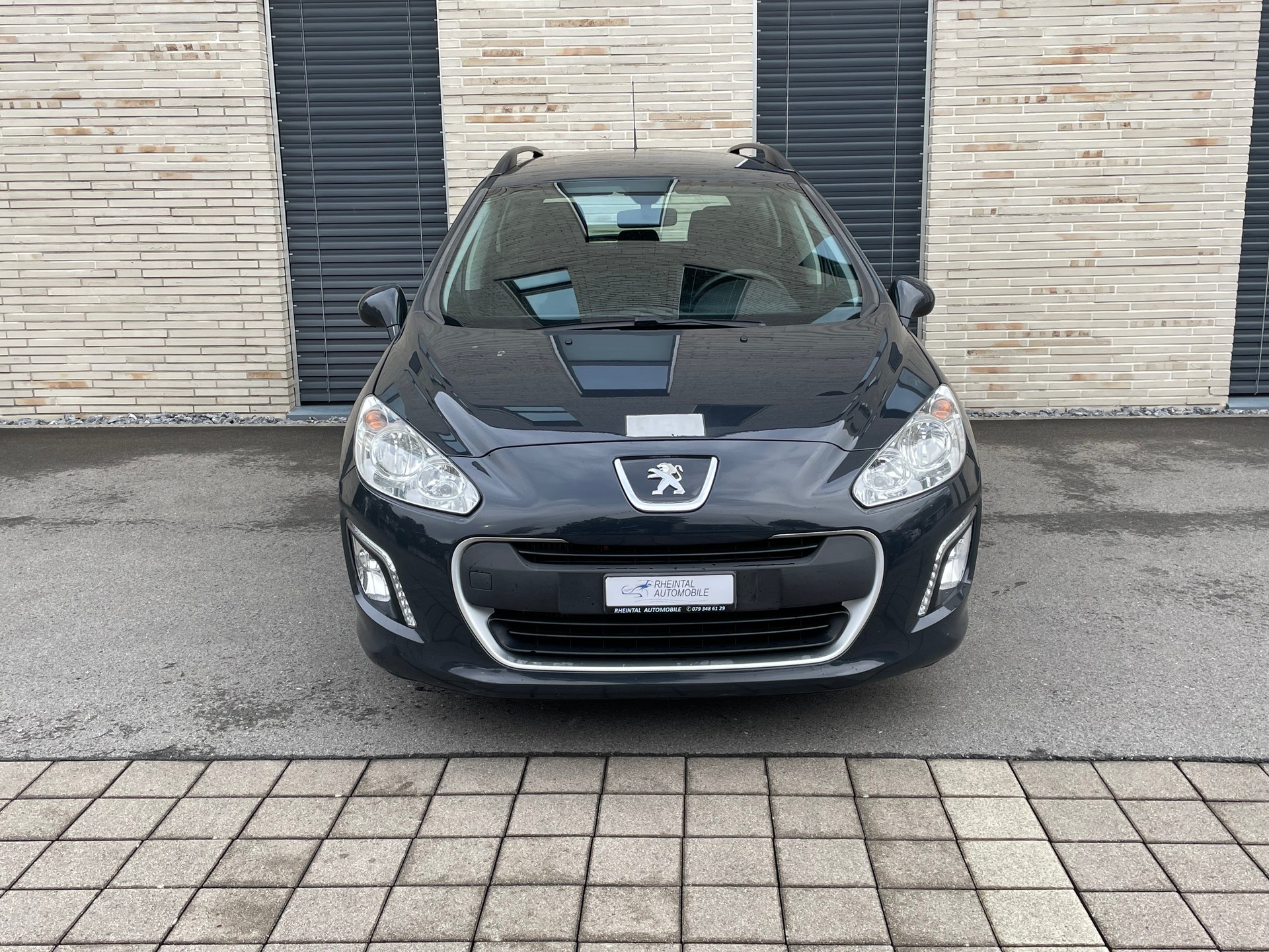 PEUGEOT 308 SW 1.6 HDI Business EGS6-image-3
