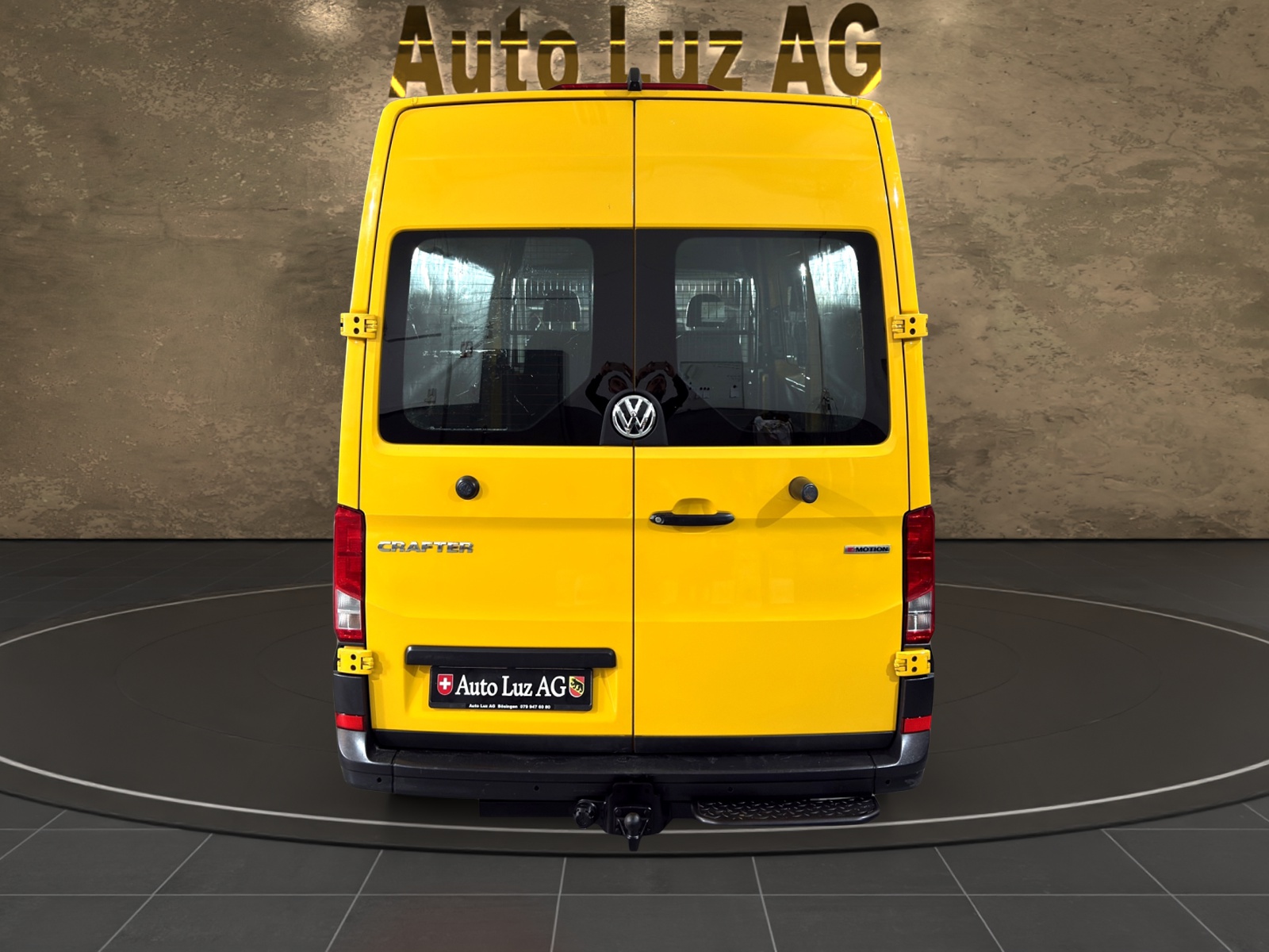 VW VW Crafter 35 2.0 TDI L4 4Motion-showroom-element-2