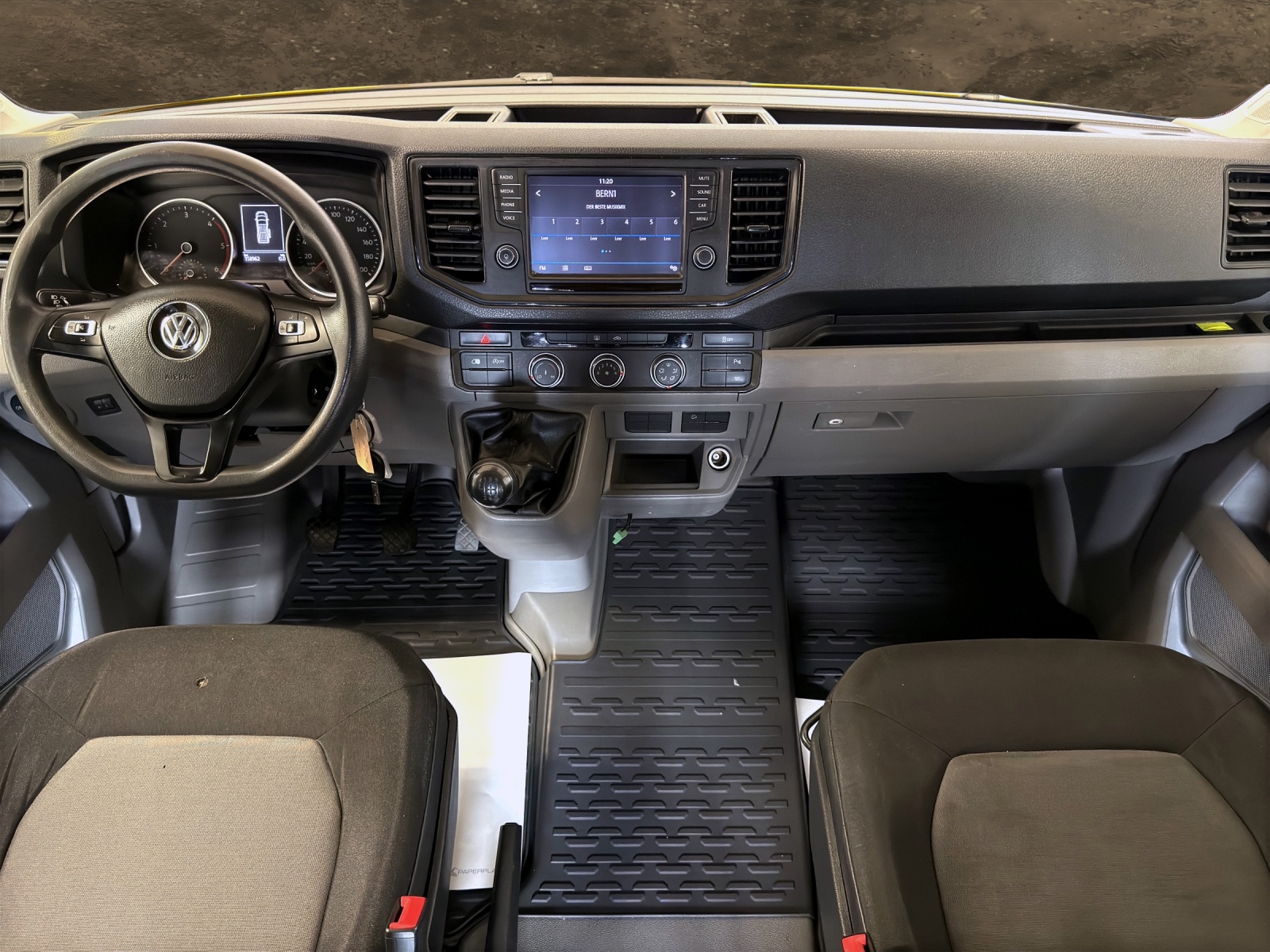 VW VW Crafter 35 2.0 TDI L4 4Motion-image-10