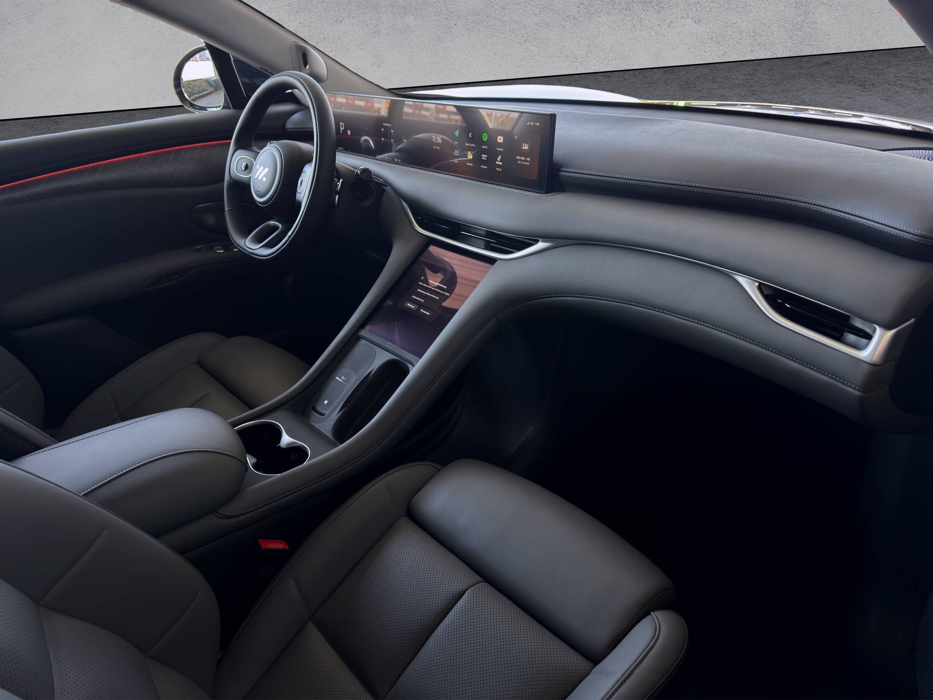 MG IM6 100 kWh Performance 20 4WD-image-13
